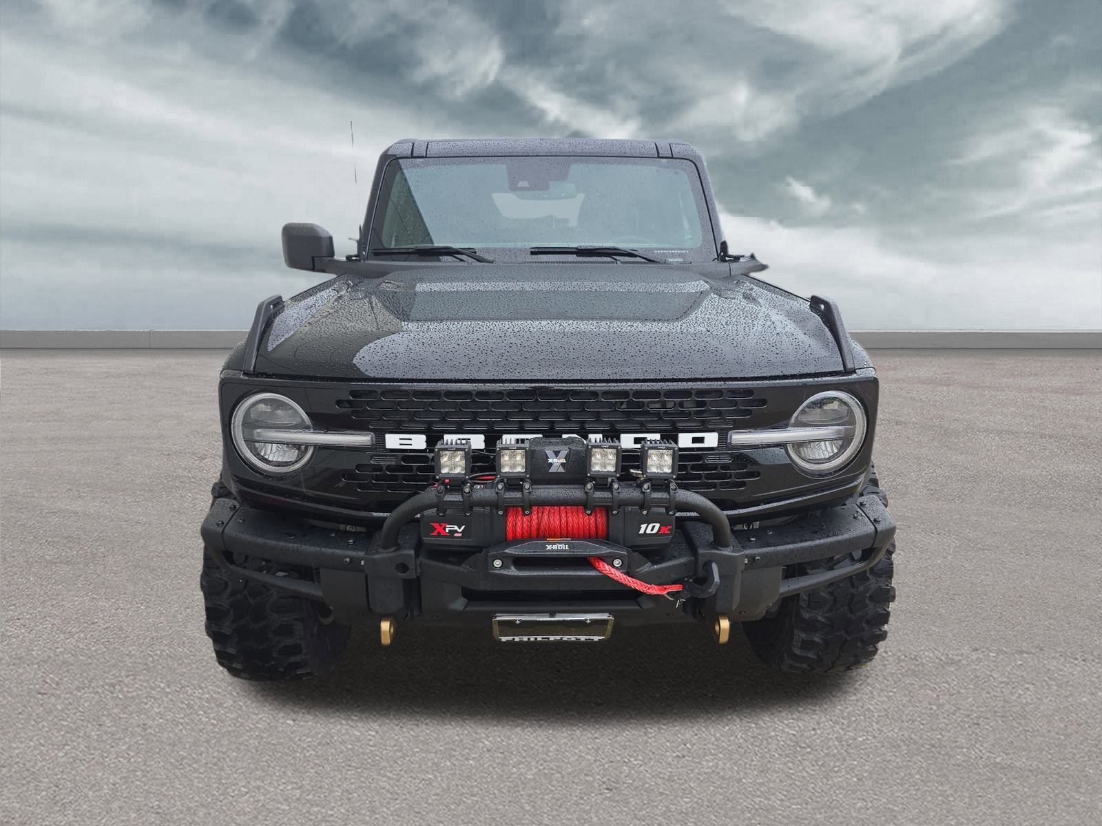 2024 Ford Bronco Wildtrak photo 2