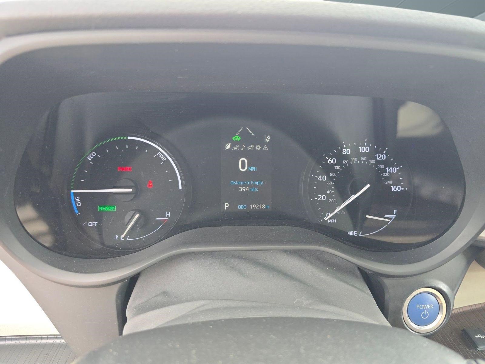 2022 Toyota Sienna XLE - Photo 16