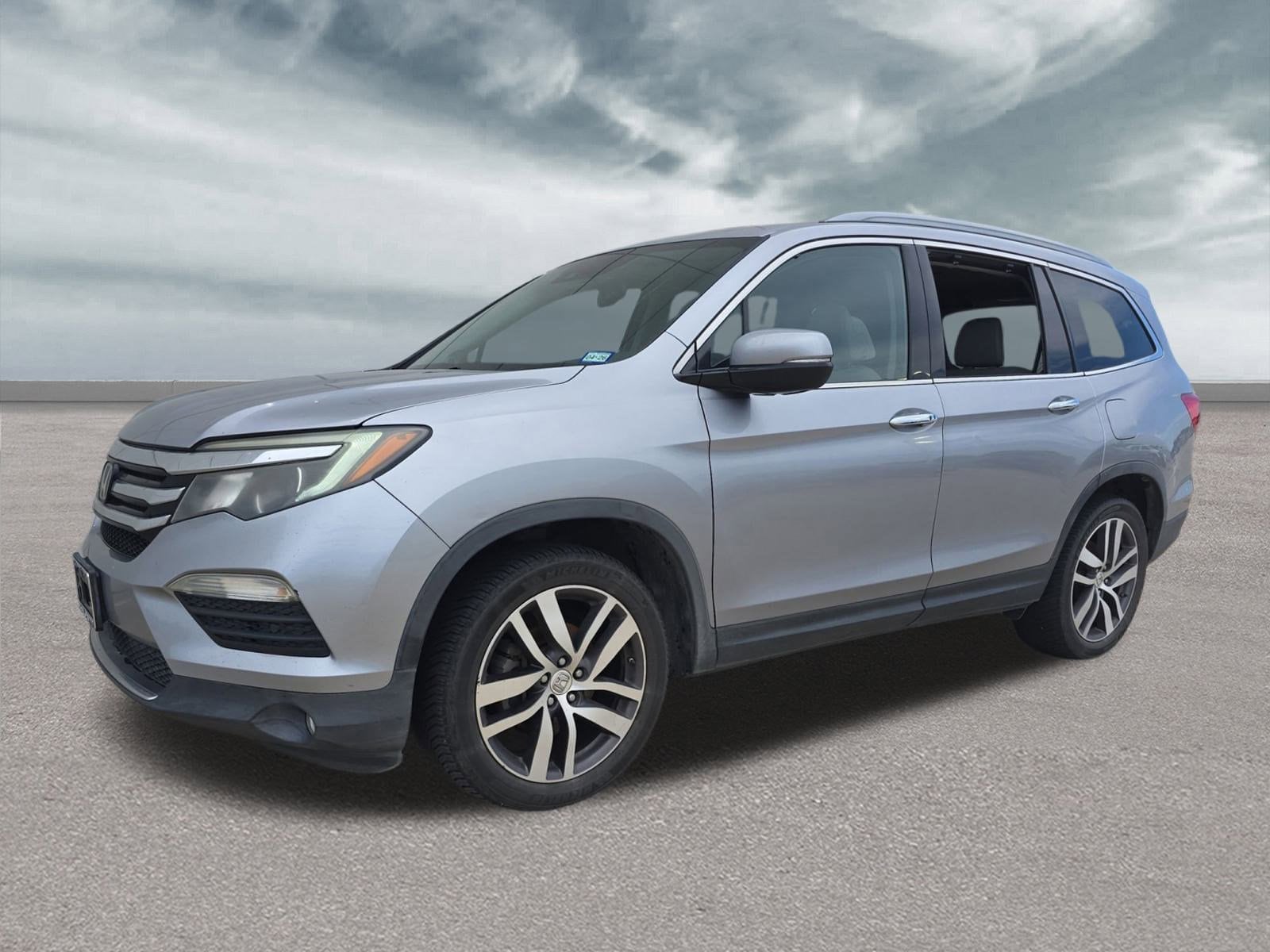Used 2016 Honda Pilot Touring with VIN 5FNYF5H99GB039358 for sale in Nederland, TX
