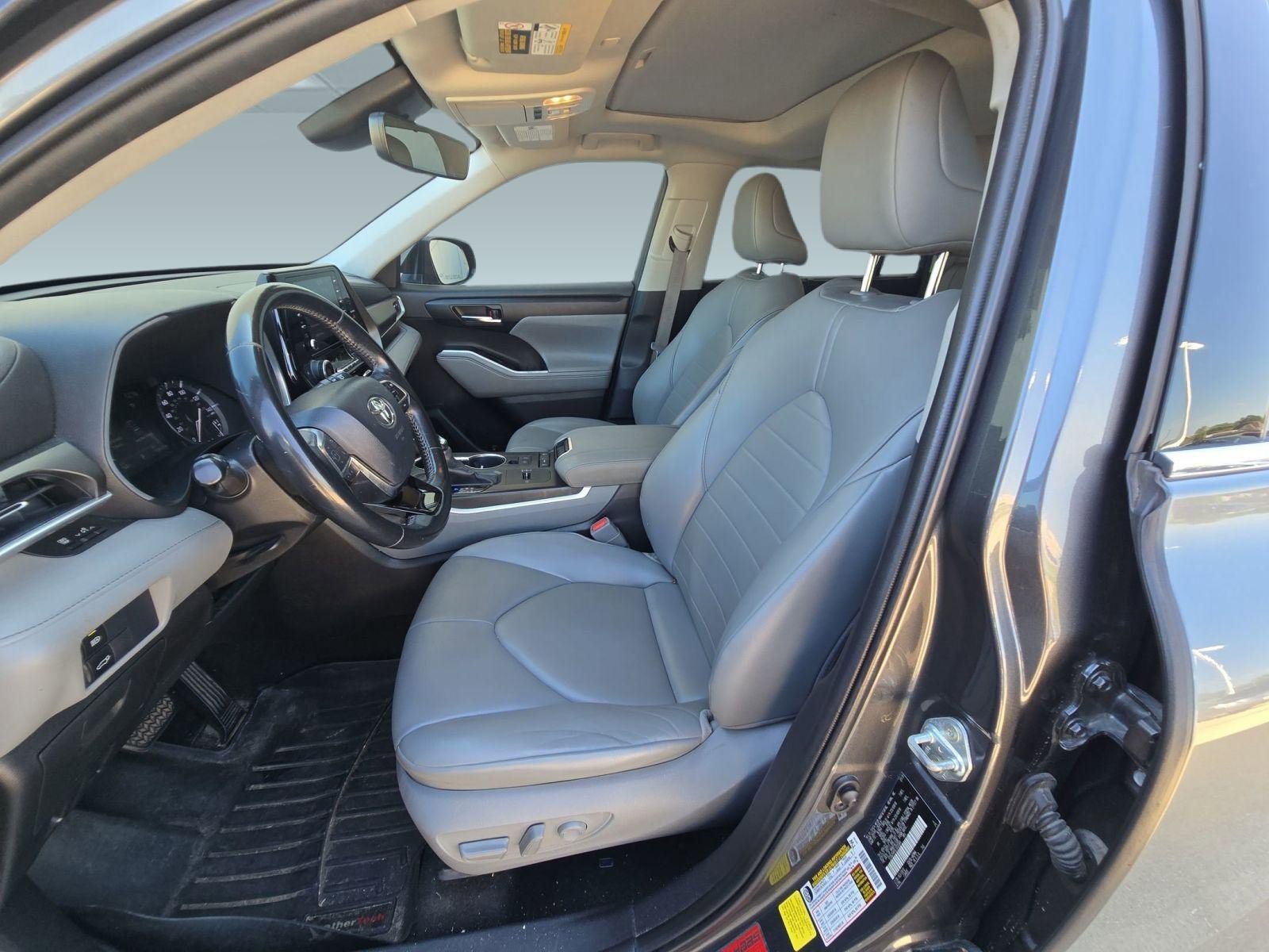 2020 Toyota Highlander XLE photo 4