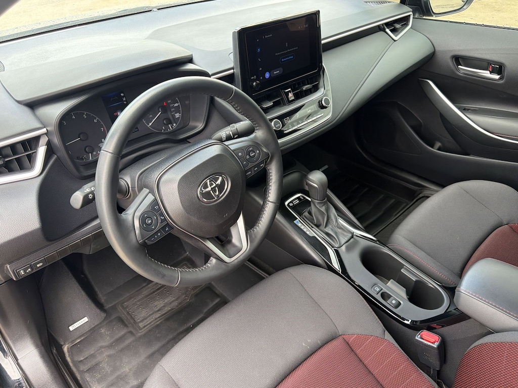 Used 2025 Toyota Corolla SE Sedan