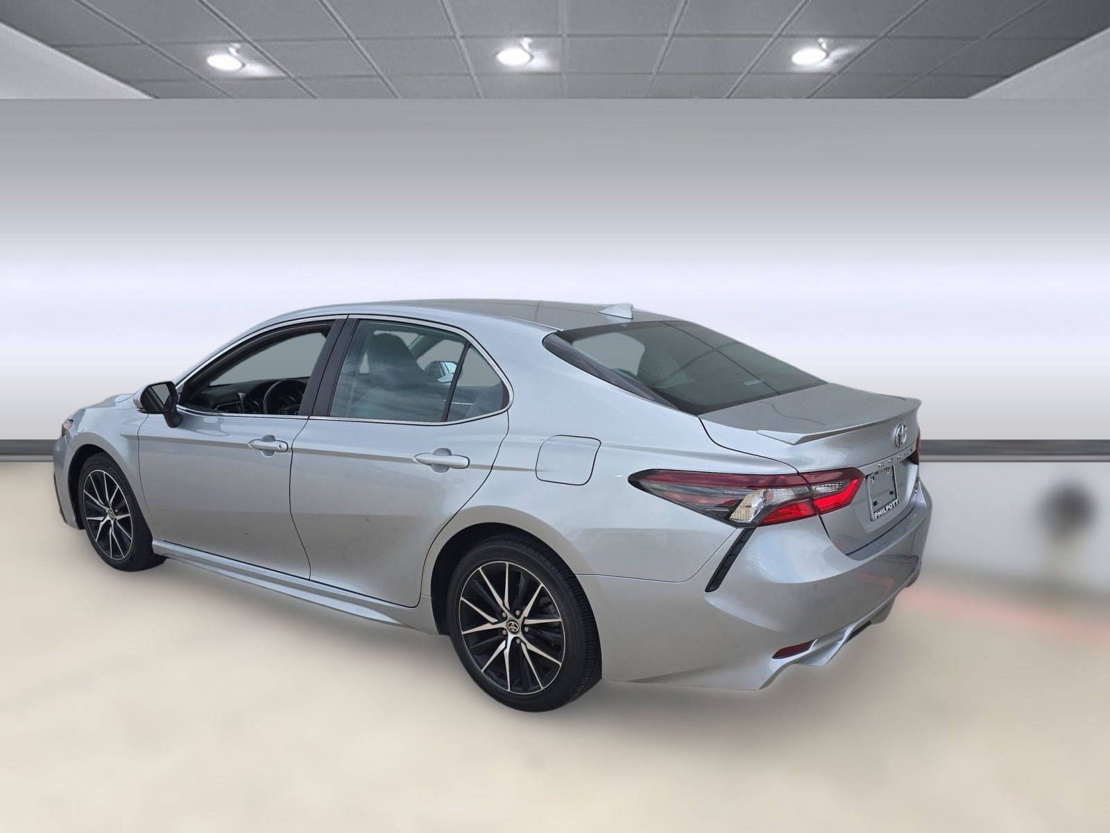 2023 Toyota Camry SE photo 3