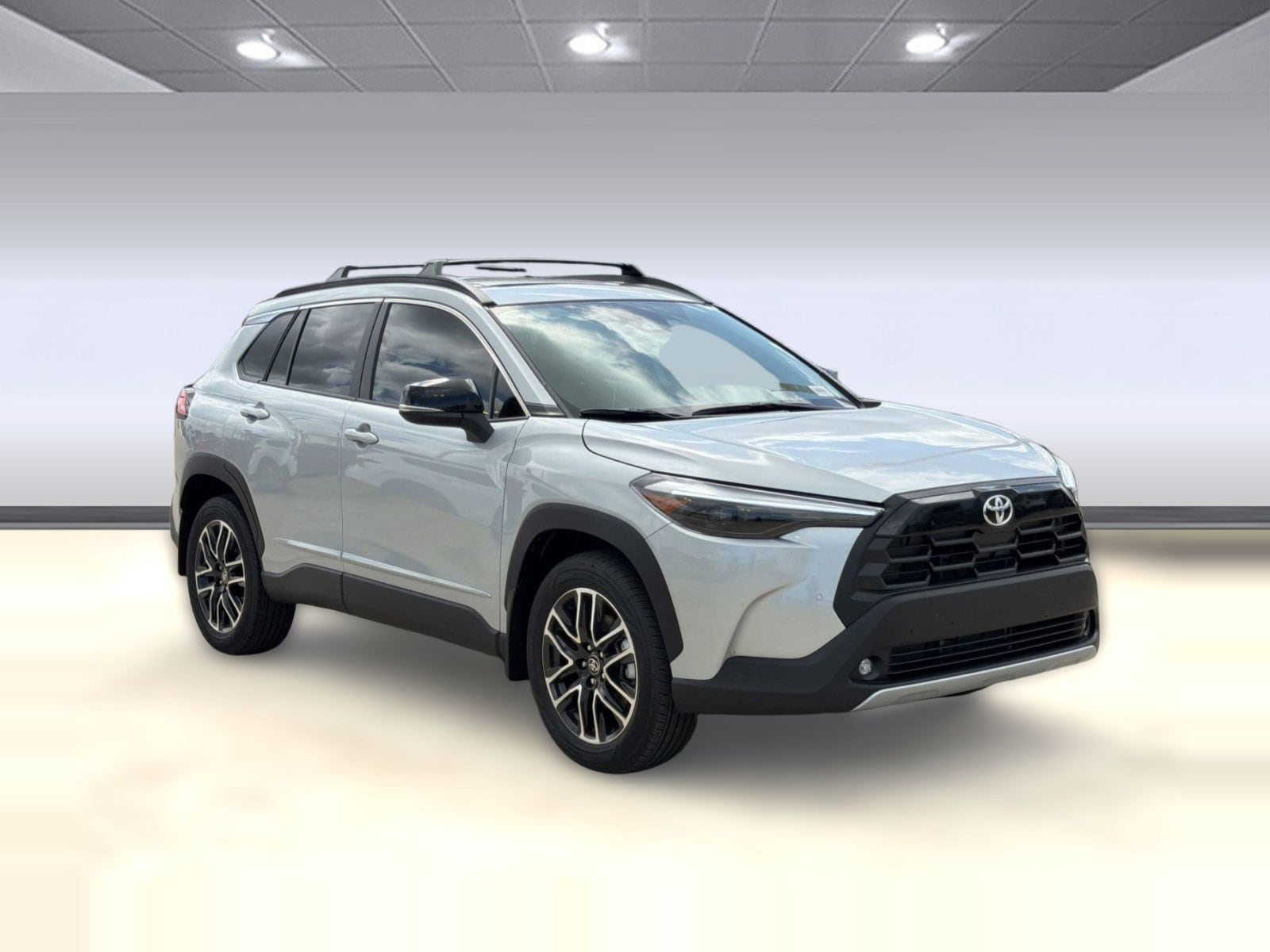 2026 Toyota Corolla Cross XLE - Photo 7