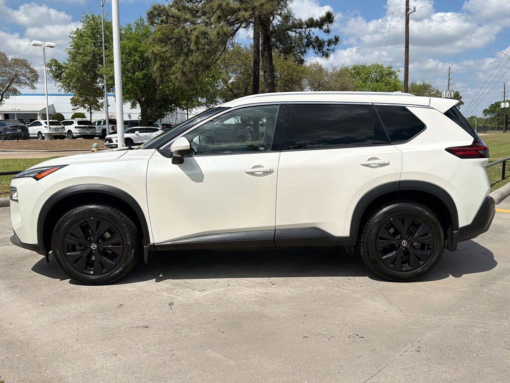 Used 2021 Nissan Rogue SV SUV