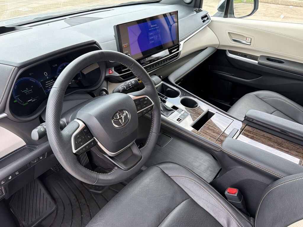 Used 2025 Toyota Sienna Platinum Van Passenger Van