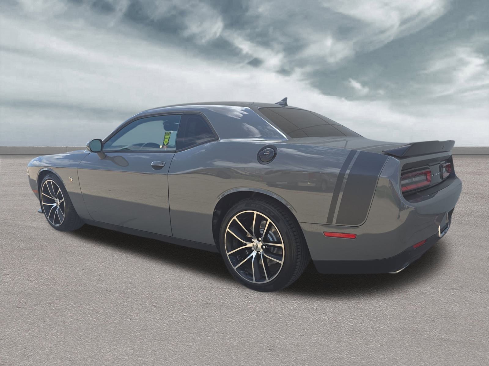 2017 Dodge Challenger 392 Scat Pack Shaker photo 3