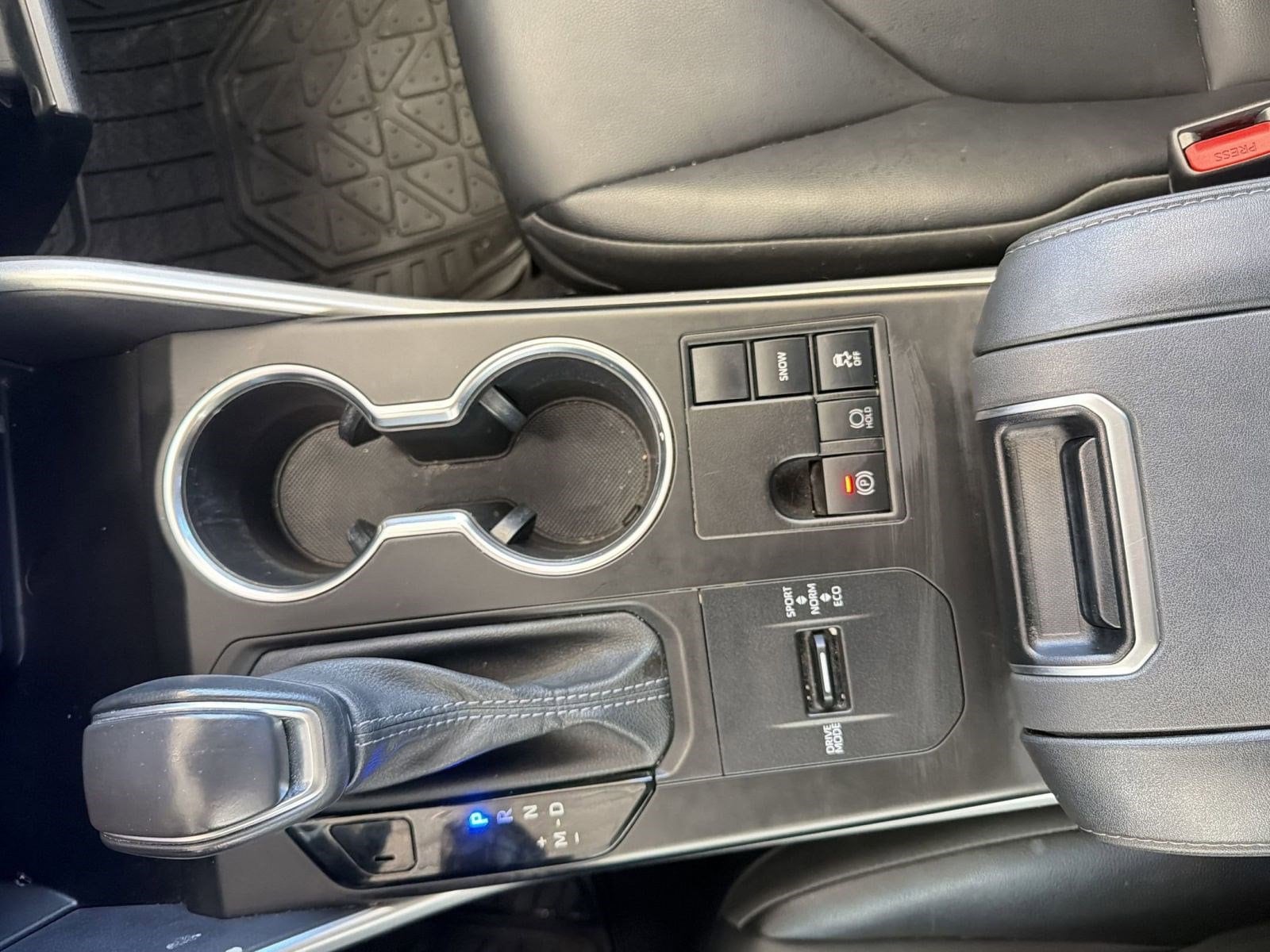 2024 Toyota Highlander XLE - Photo 22