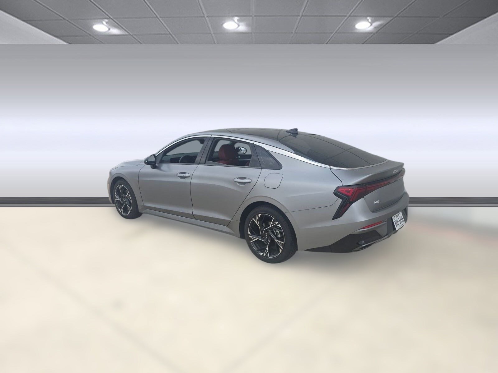 2025 Kia K5 GT-Line photo 3