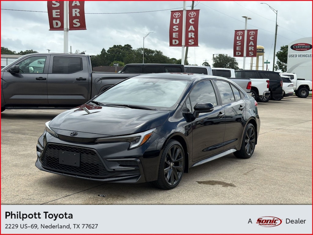 Used 2025 Toyota Corolla SE Sedan