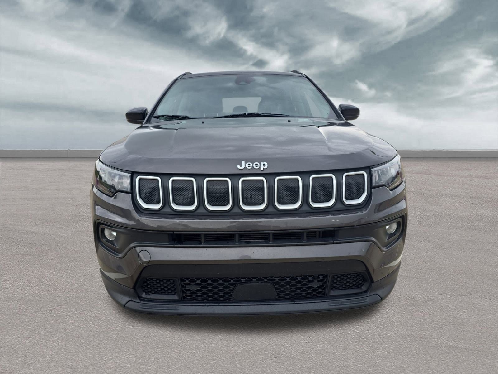 Used 2022 Jeep Compass Latitude with VIN 3C4NJCBB1NT112898 for sale in Nederland, TX
