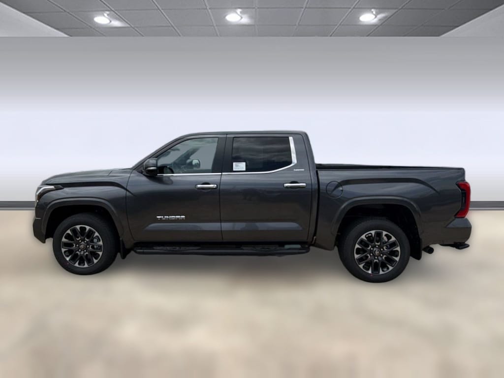New 2026 Toyota Tundra Limited LIMITED CREWMAX 5.5