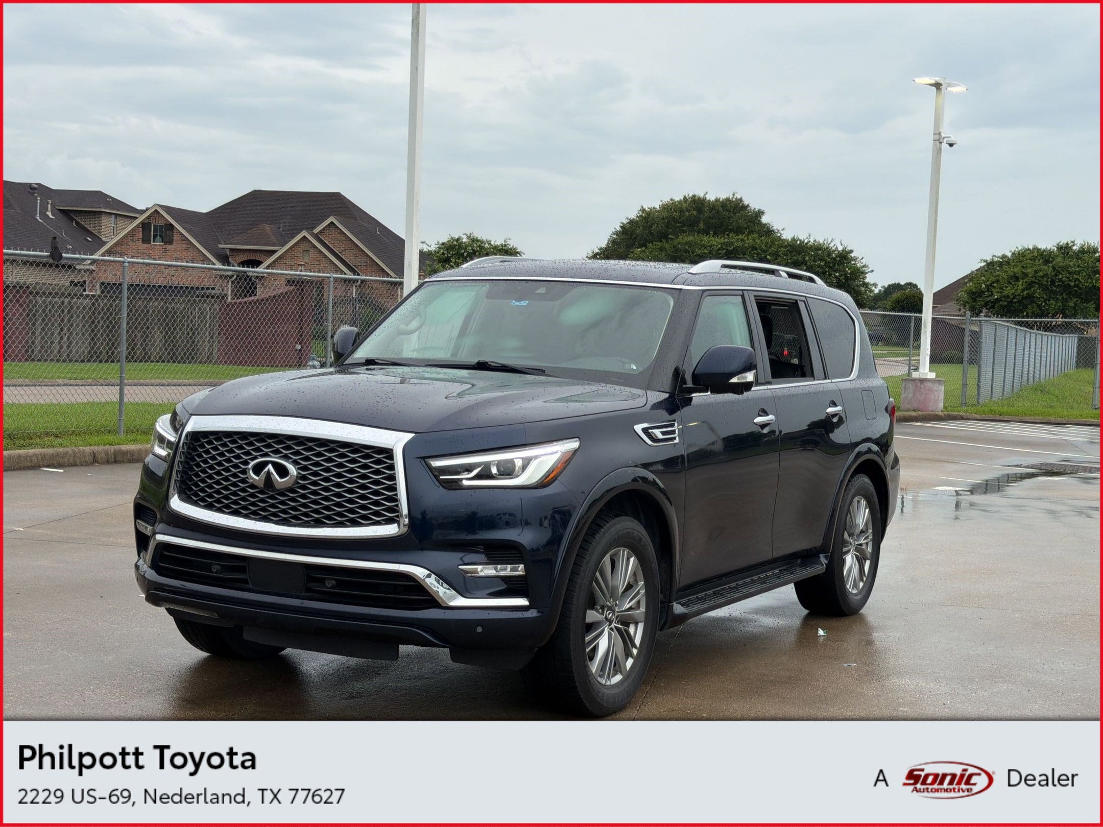 QX80 LUXE SUV