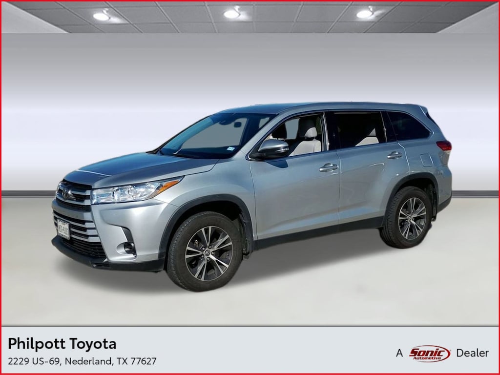 Used 2019 Toyota Highlander LE SUV