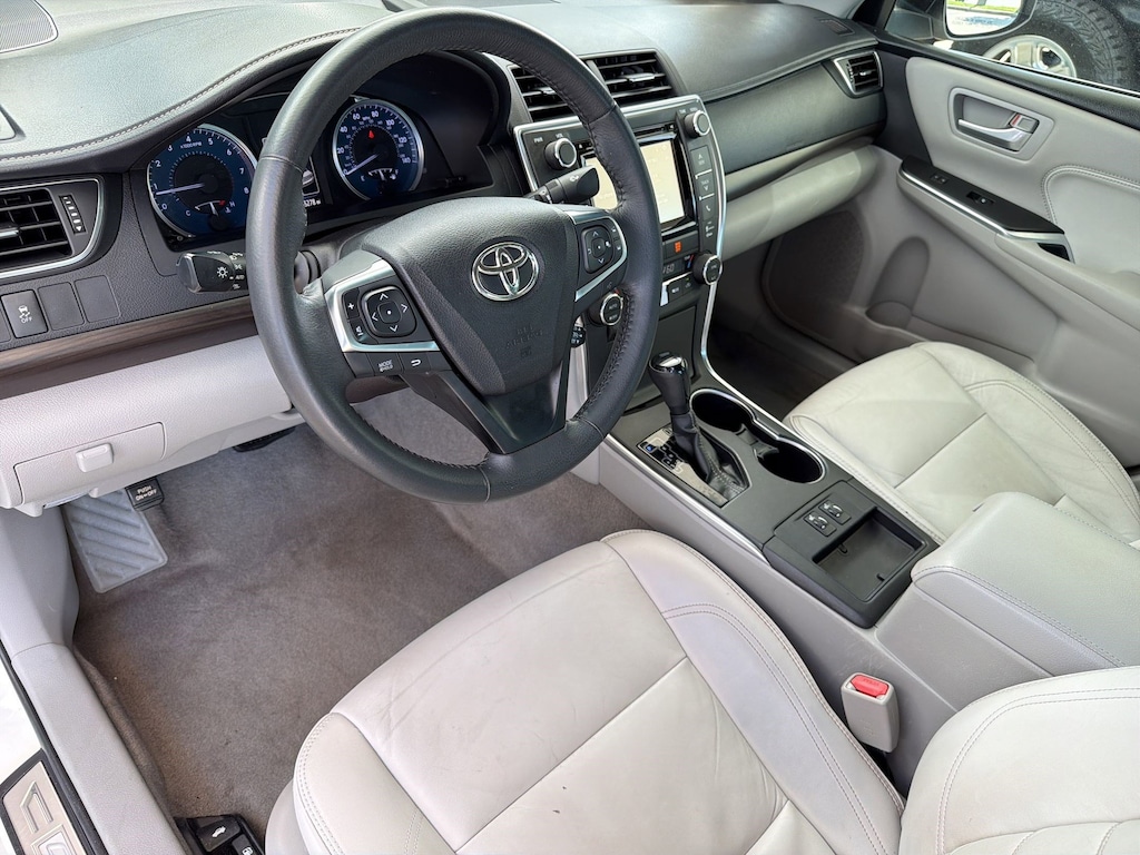 Used 2017 Toyota Camry XLE Sedan