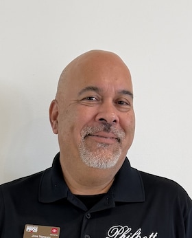 Staff member Jose Vazquez from ID_620d22