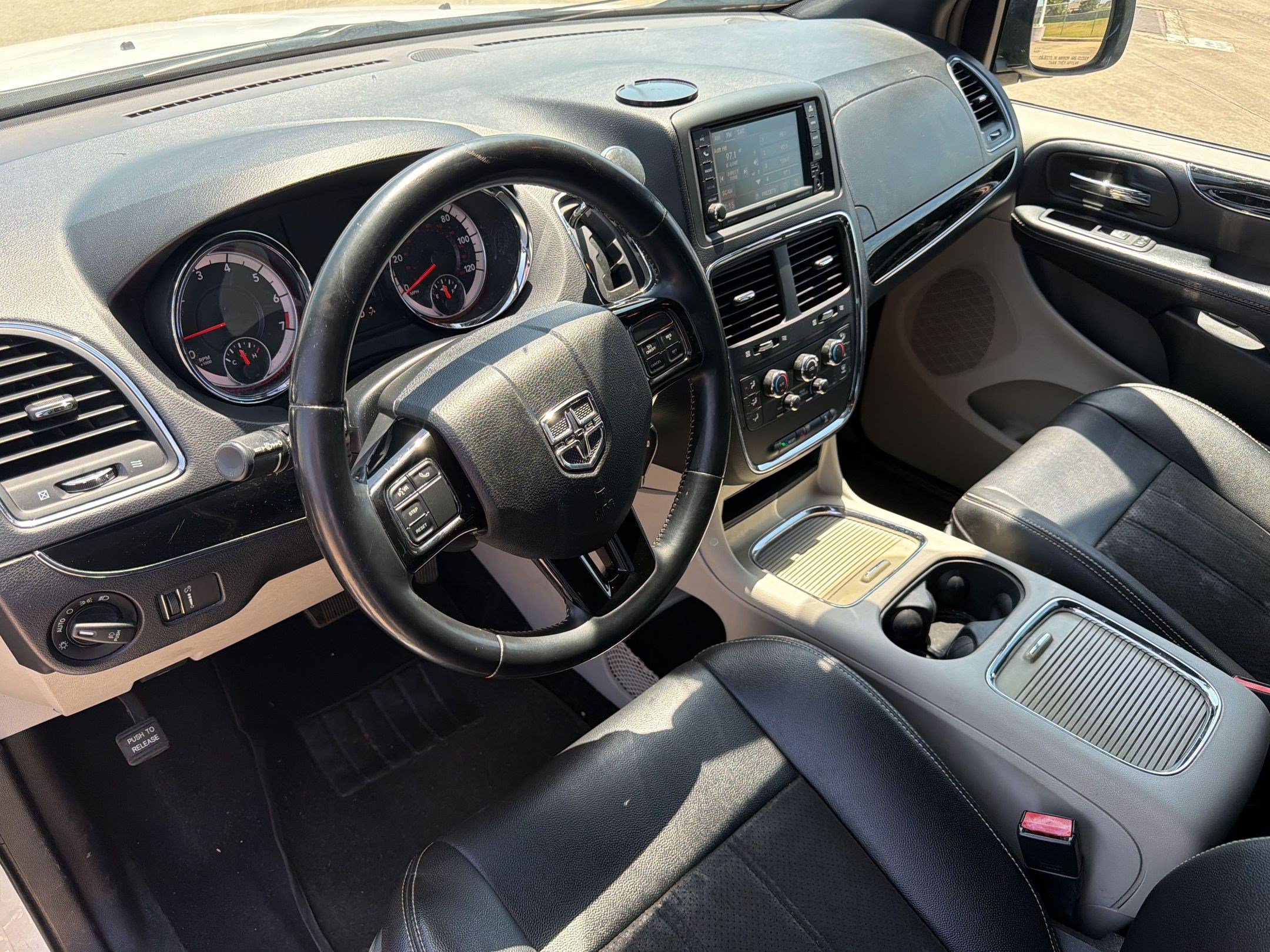 Grand Caravan SXT Van Passenger Van