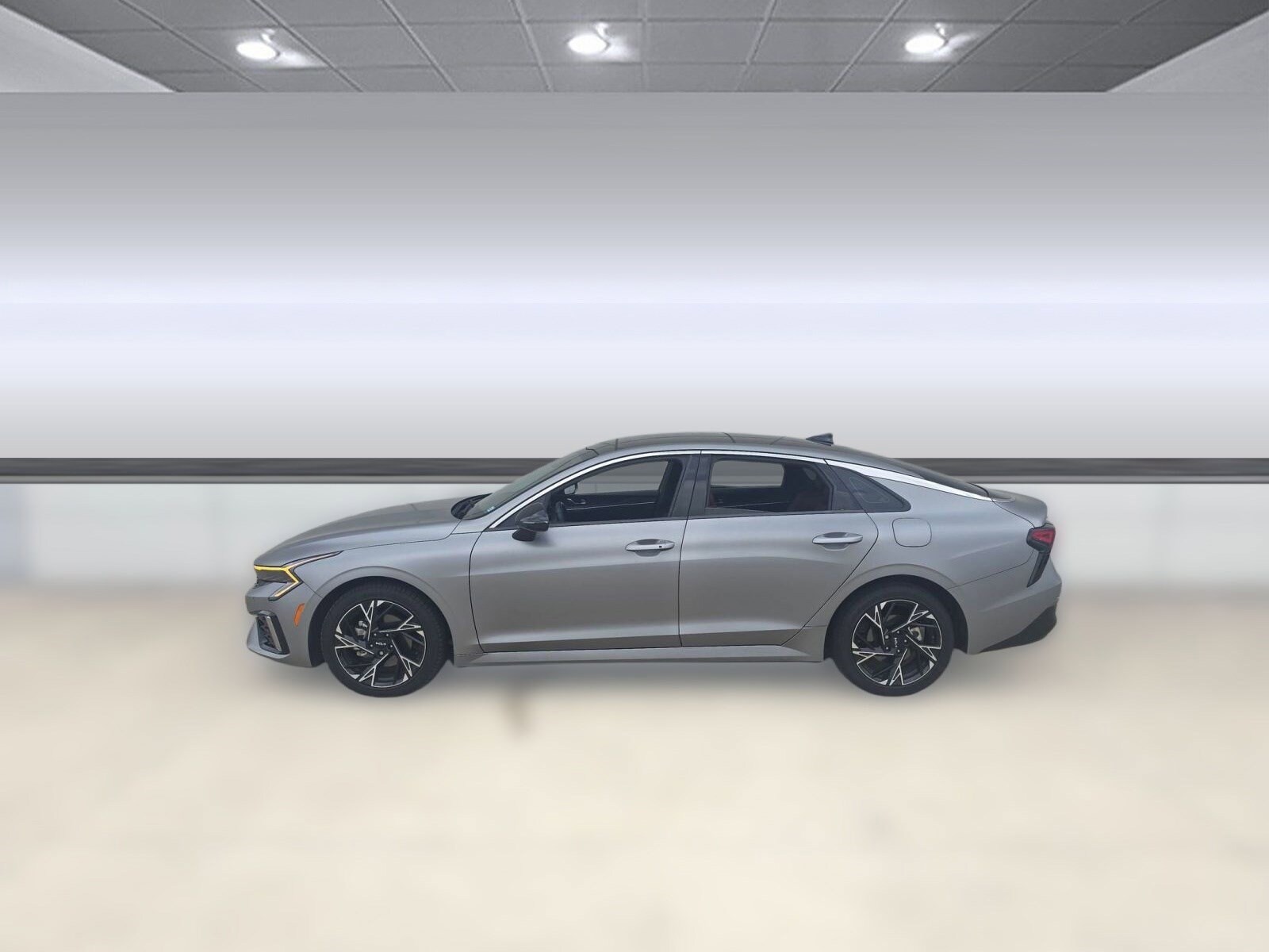 2025 Kia K5 GT-Line photo 2