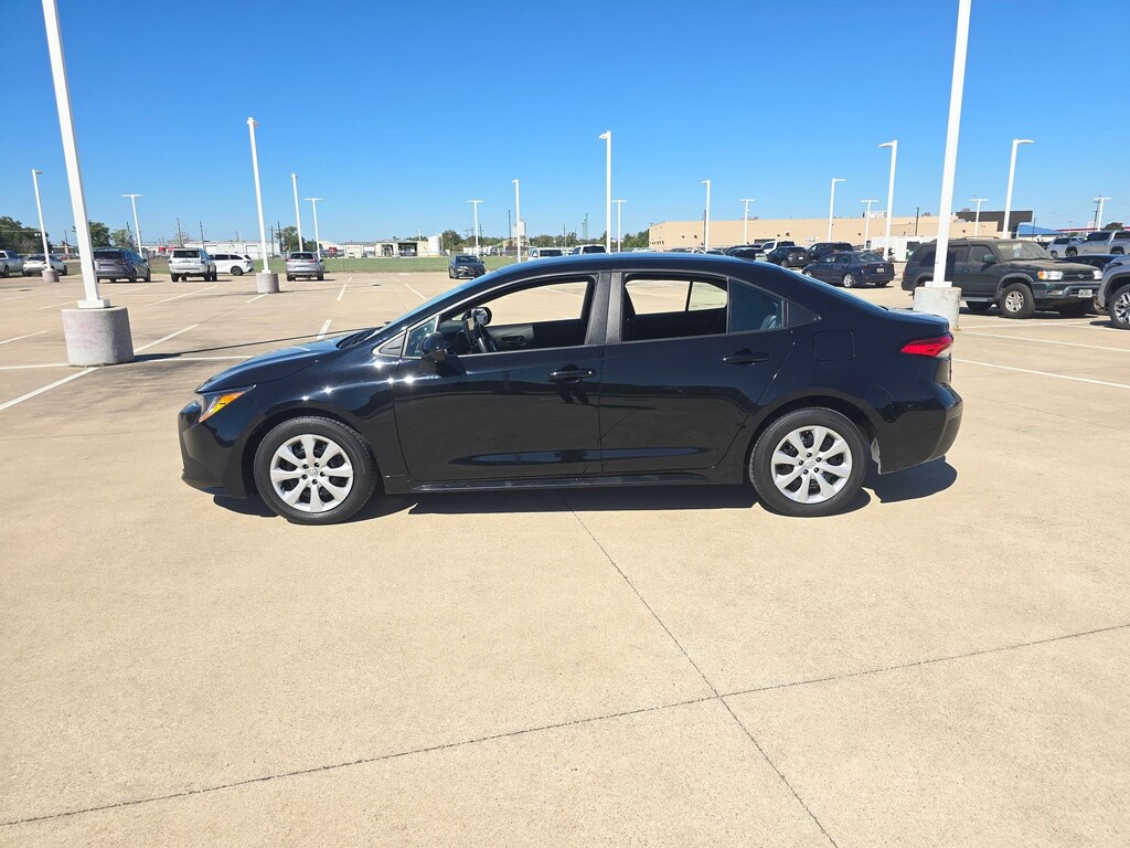 Used 2023 Toyota Corolla LE Sedan
