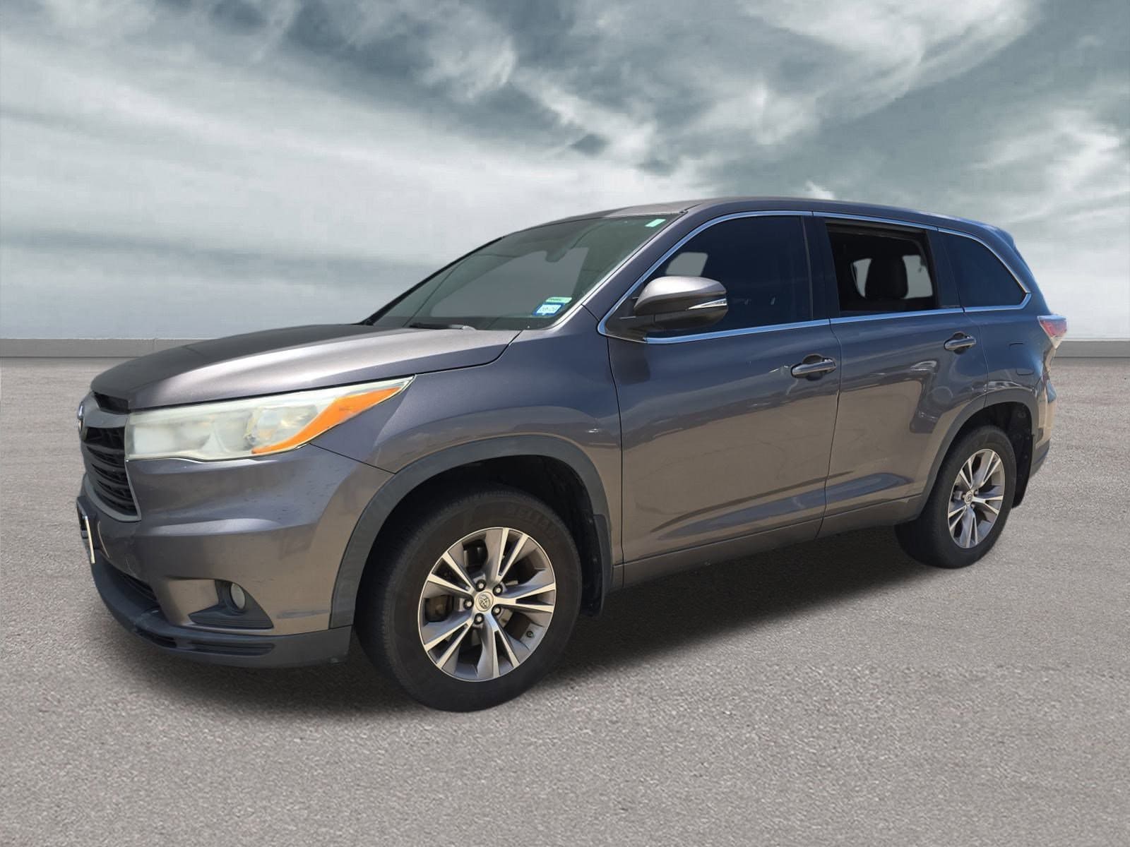 Used 2014 Toyota Highlander LE Plus with VIN 5TDZKRFH5ES032529 for sale in Nederland, TX