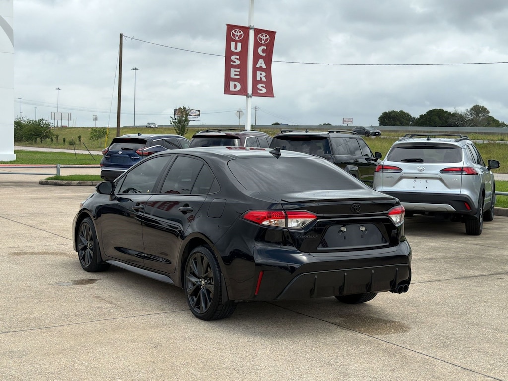 Used 2025 Toyota Corolla SE Sedan