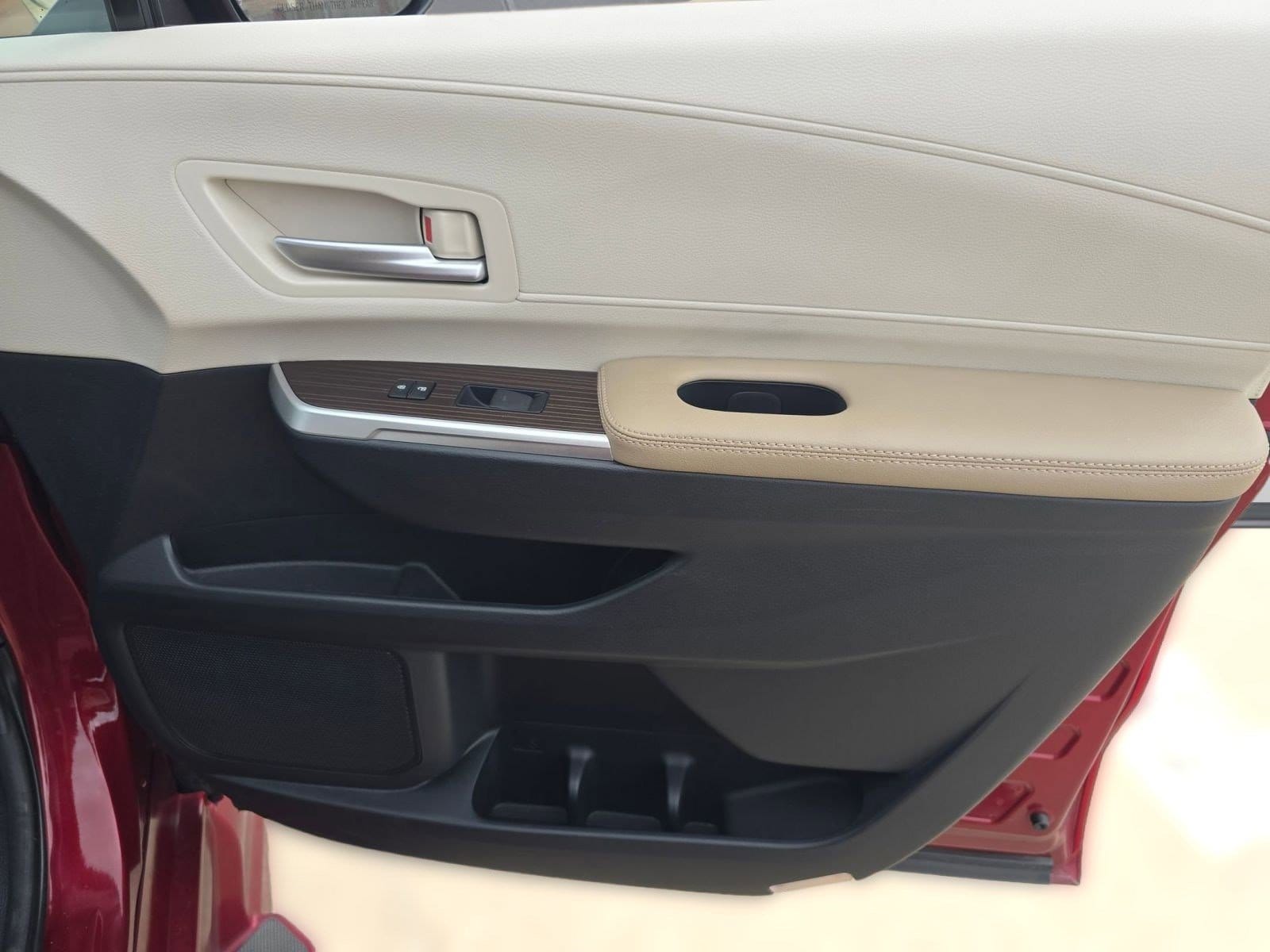 2022 Toyota Sienna XLE - Photo 19