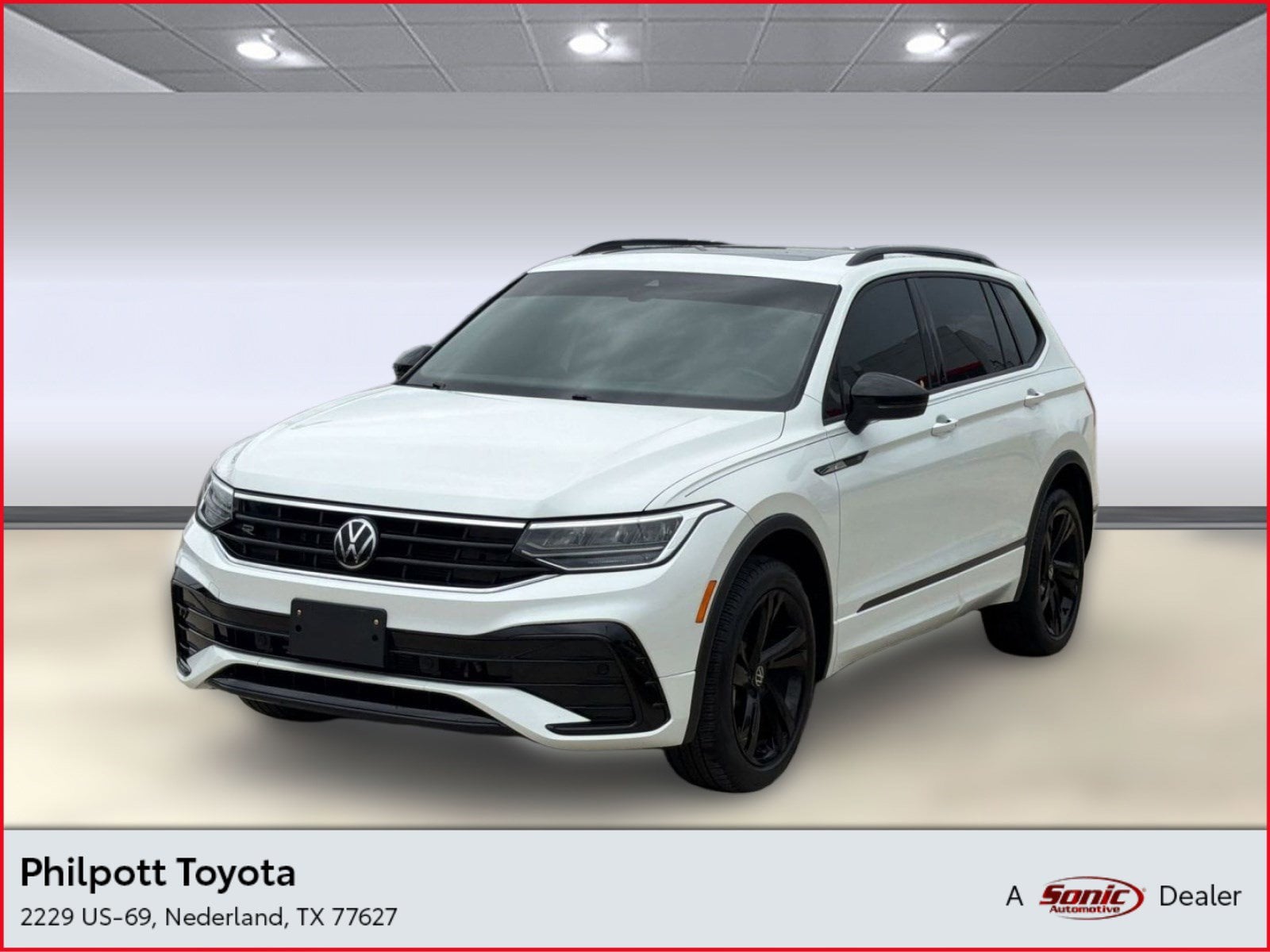 2023 Volkswagen Tiguan 2.0T SE R-Line Black's photo