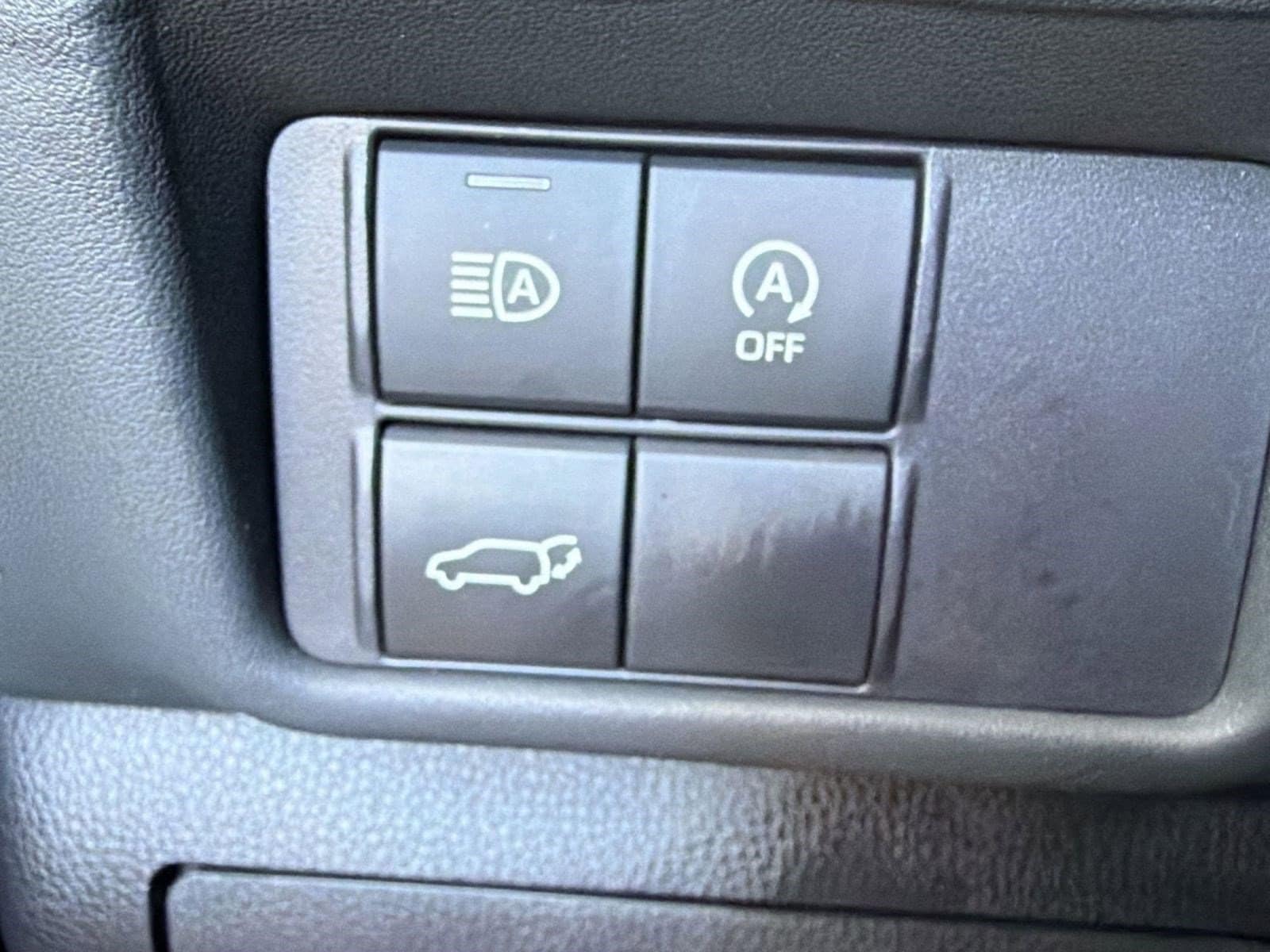 2024 Toyota Highlander XLE - Photo 13