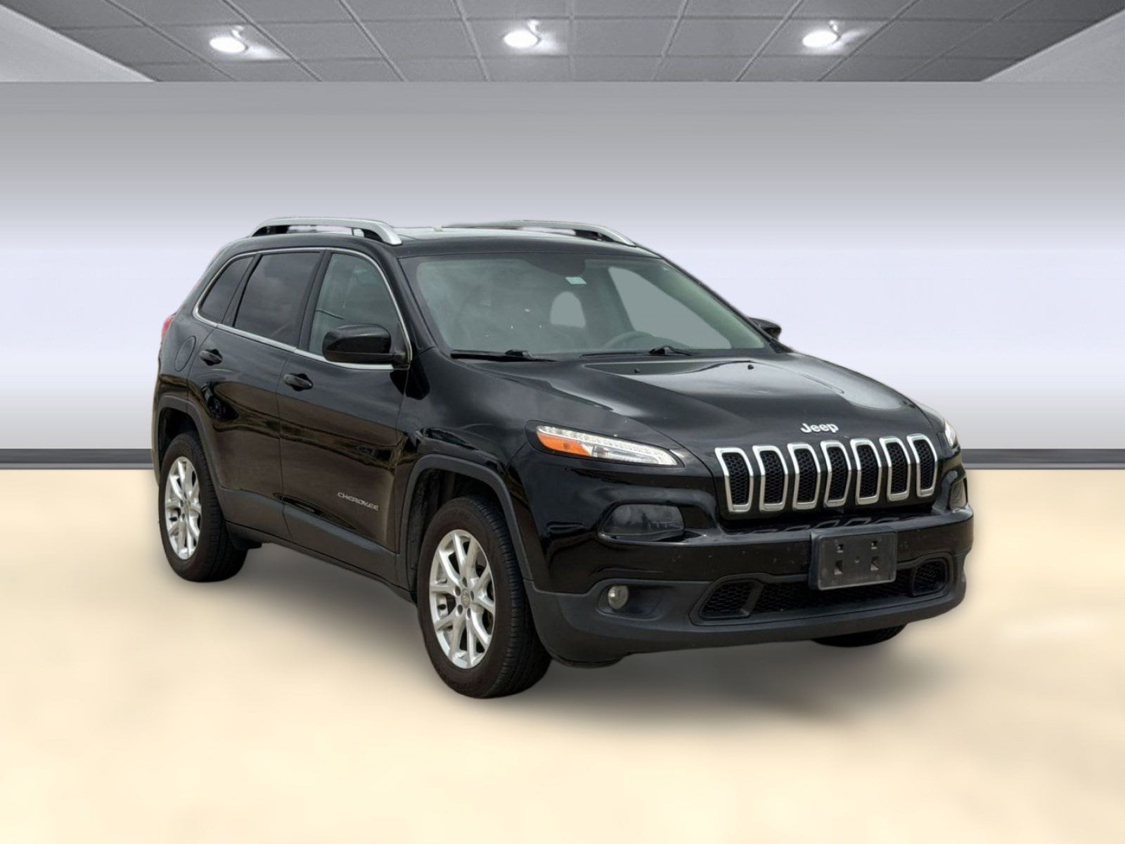 Cherokee Latitude Plus SUV