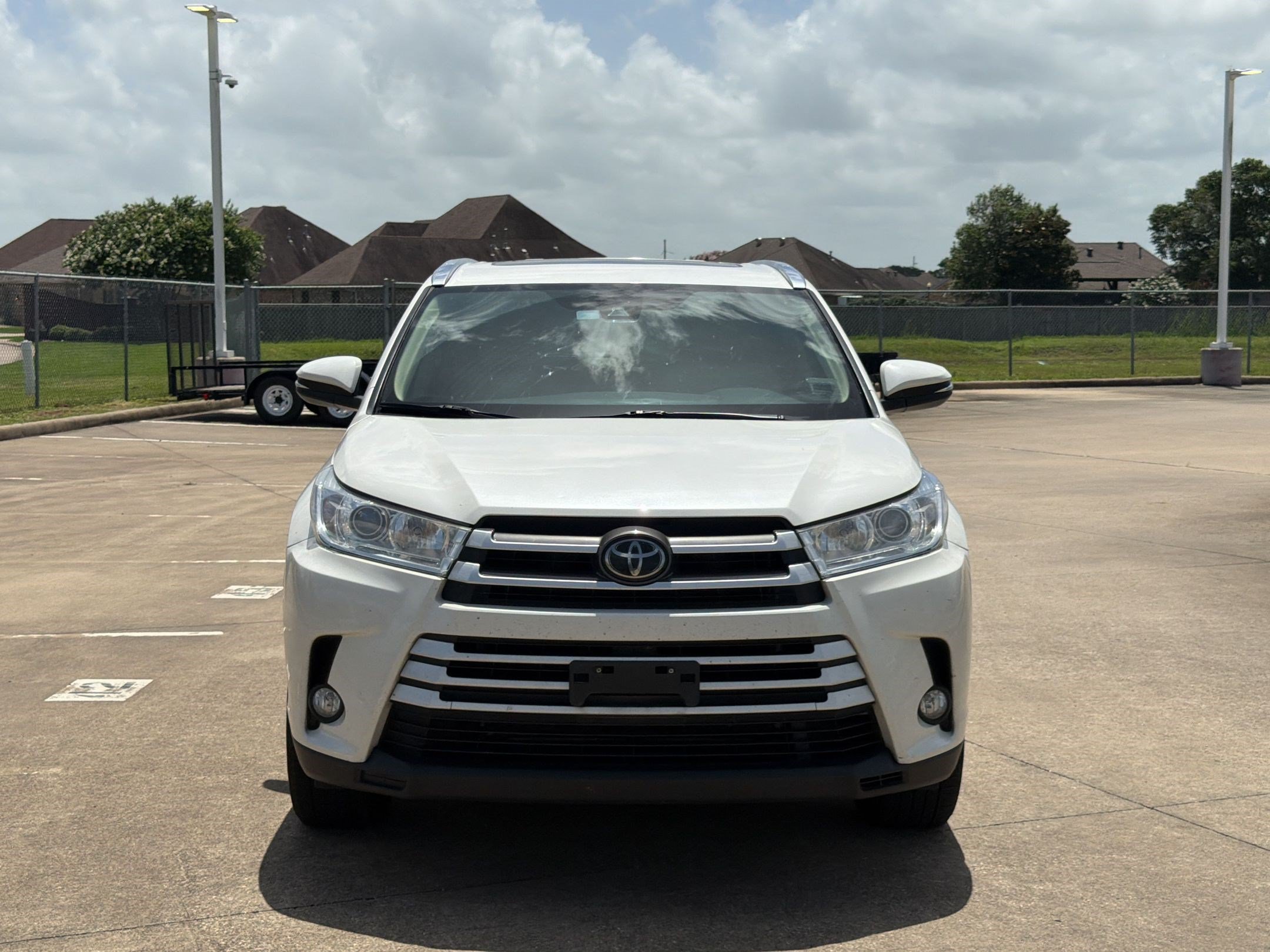 Highlander XLE SUV