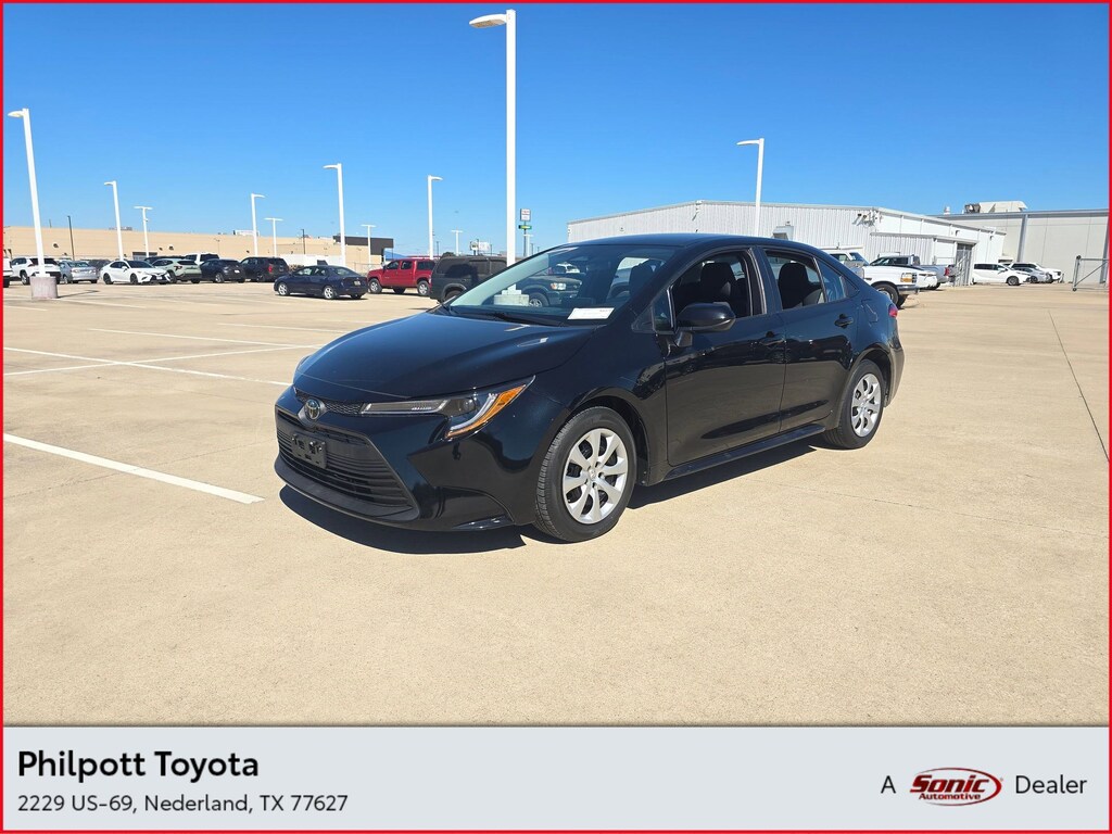 Used 2023 Toyota Corolla LE Sedan