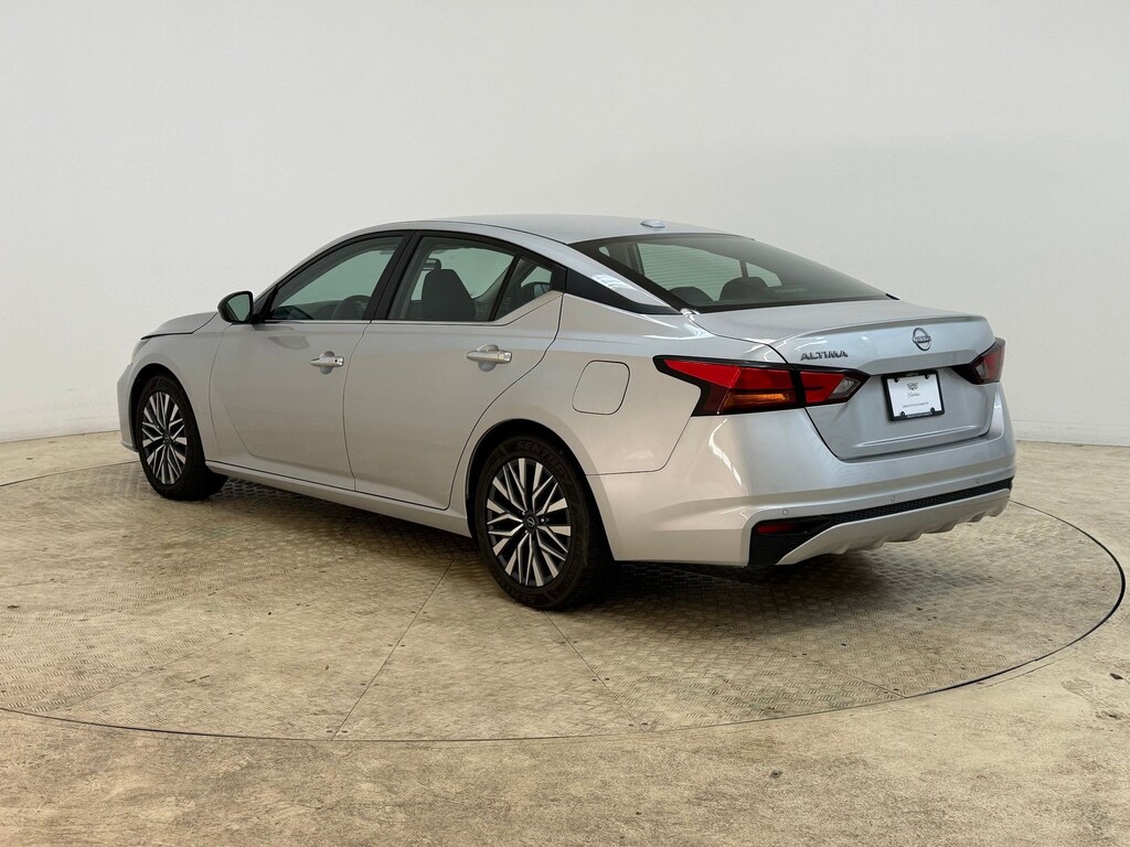 Used 2025 Nissan Altima SV Sedan