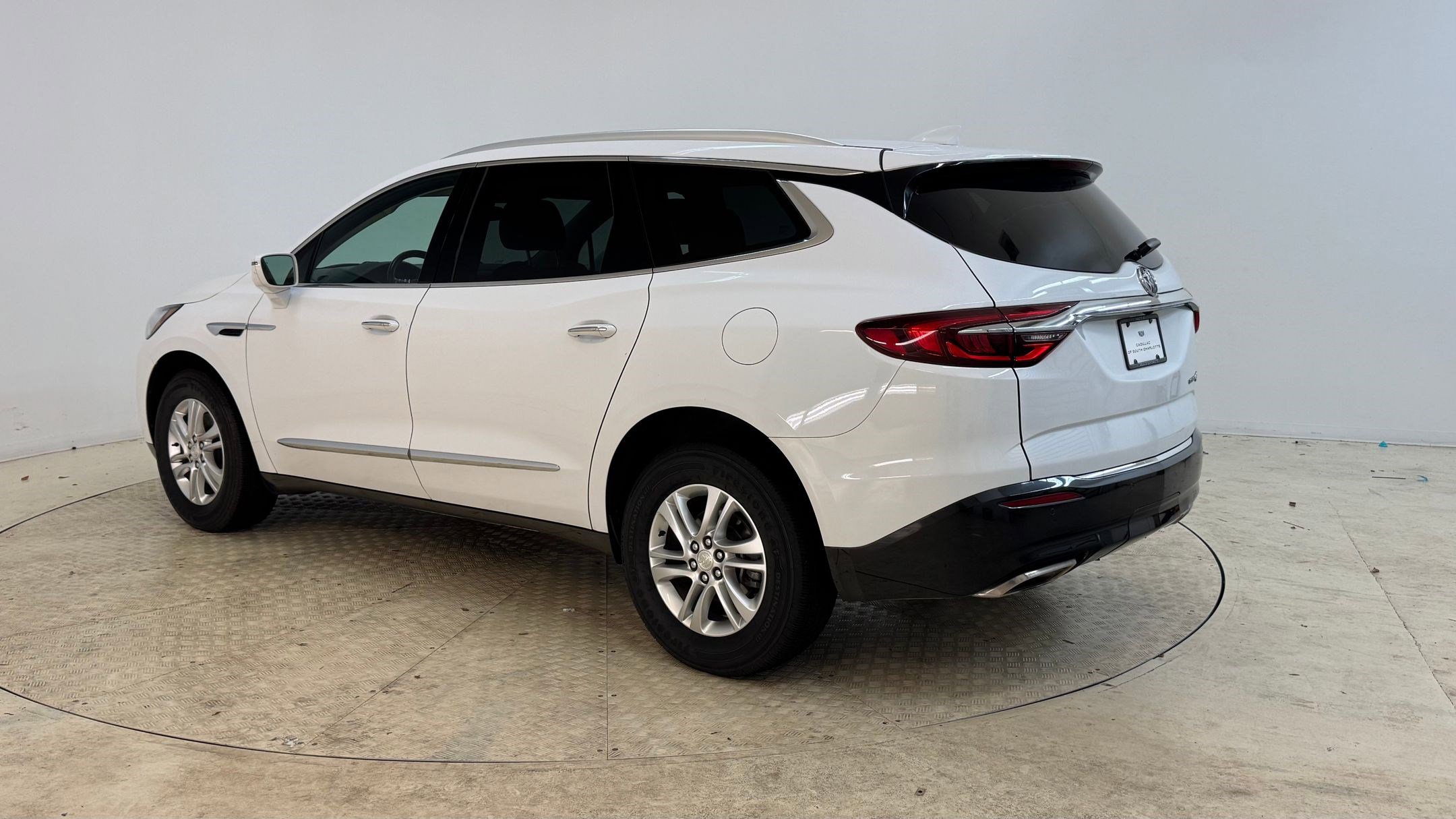 2019 Buick Enclave Essence photo 3