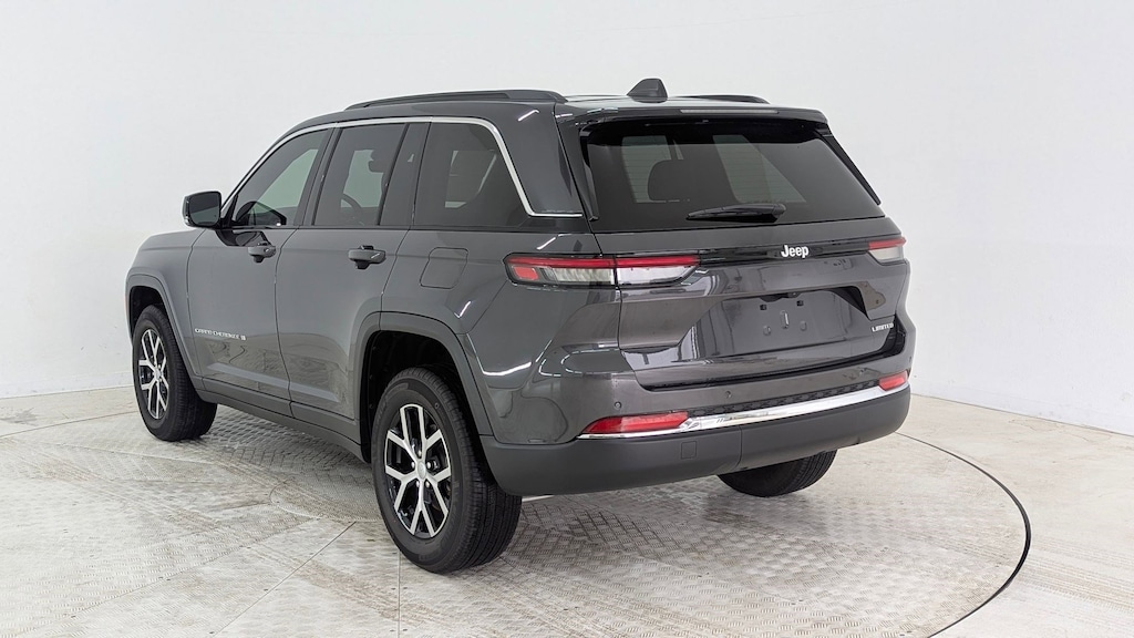 Used 2025 Jeep Grand Cherokee Limited SUV