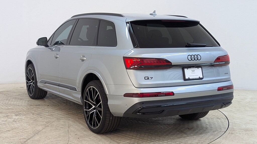 Used 2023 Audi Q7 55 Premium SUV