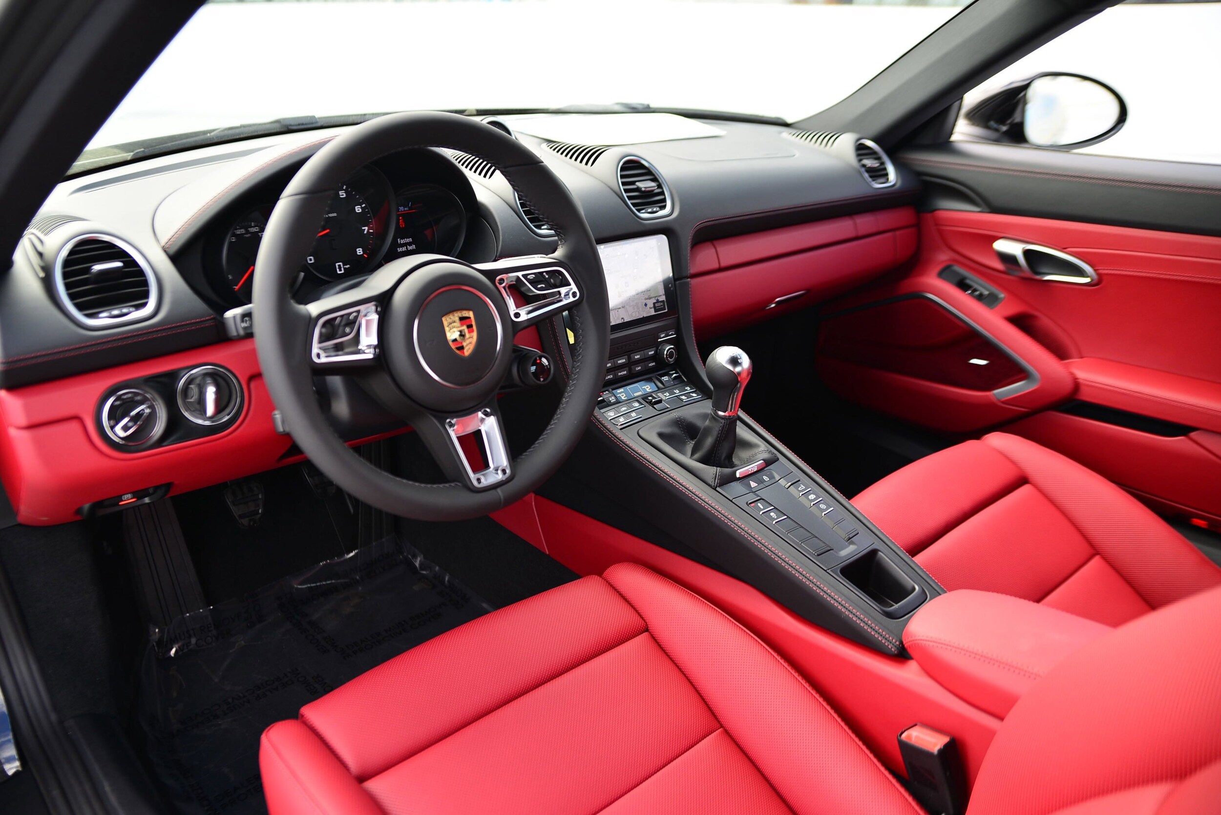 2025 Porsche Cayman Base photo 4