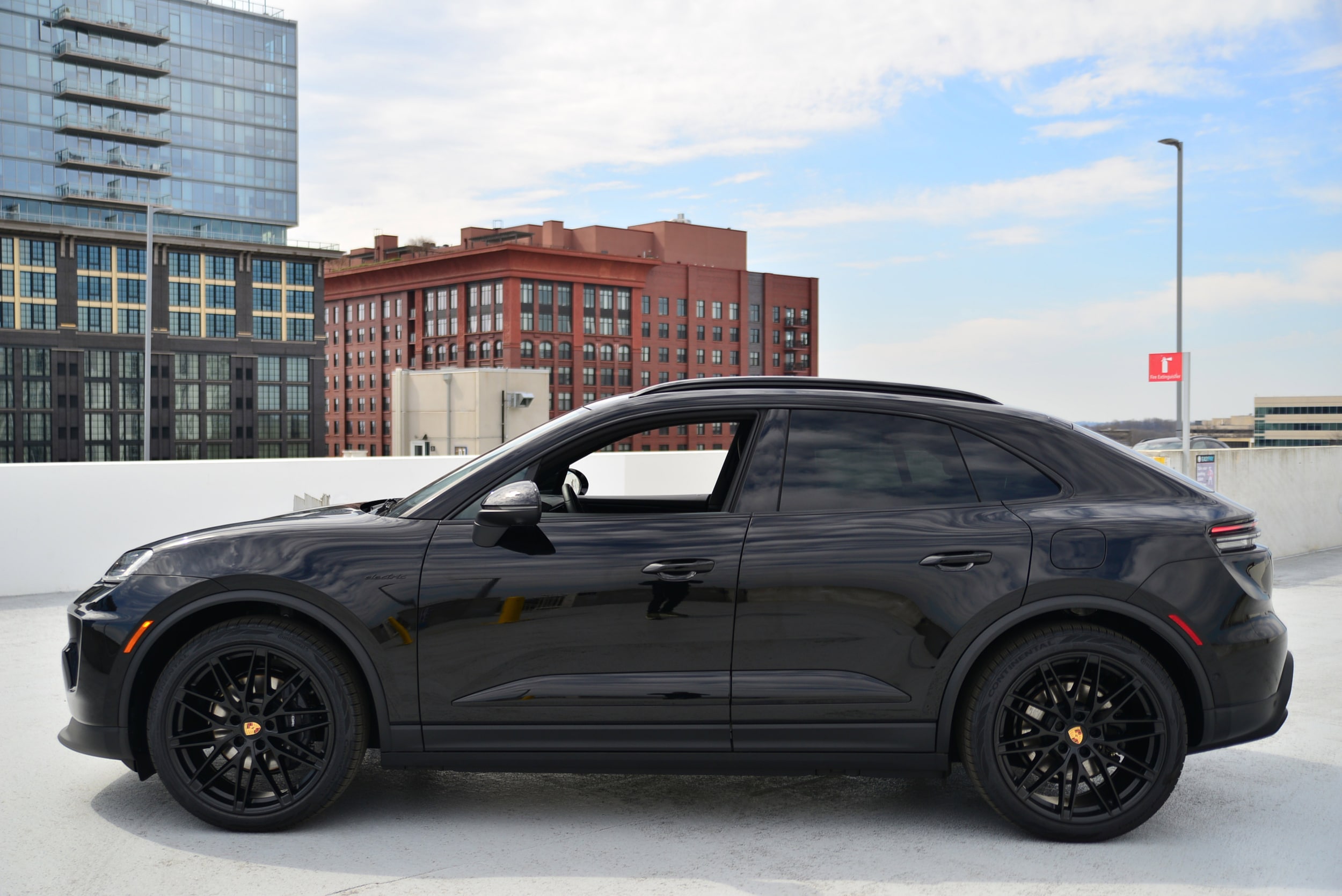 Certified 2025 Porsche Macan Base with VIN WP1AA2XA2SL001093 for sale in North Bethesda, MD