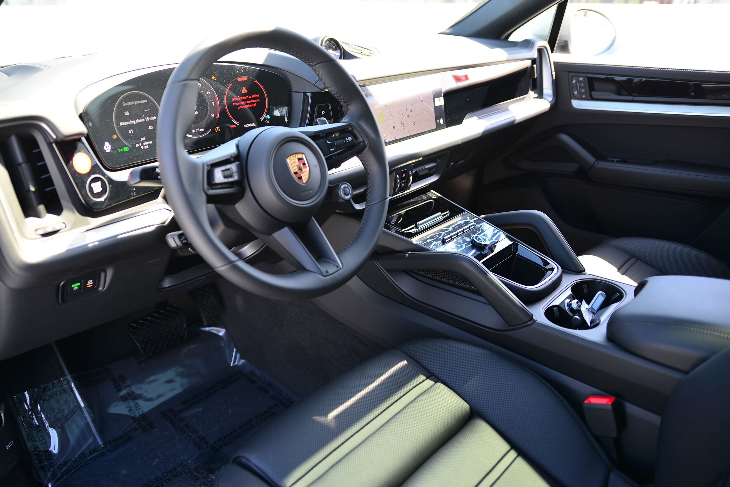 2025 Porsche Cayenne Coupe photo 4