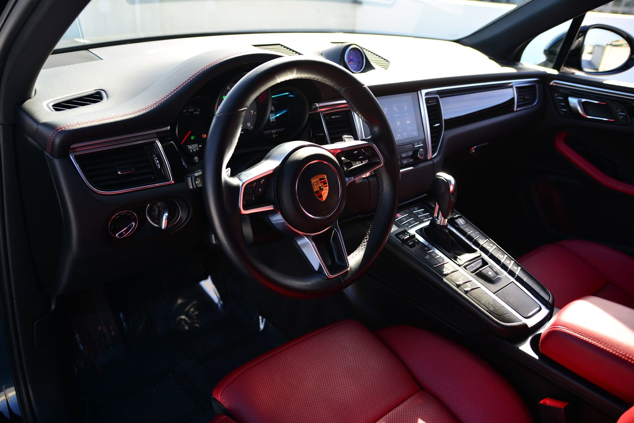2018 Porsche Macan S photo 4