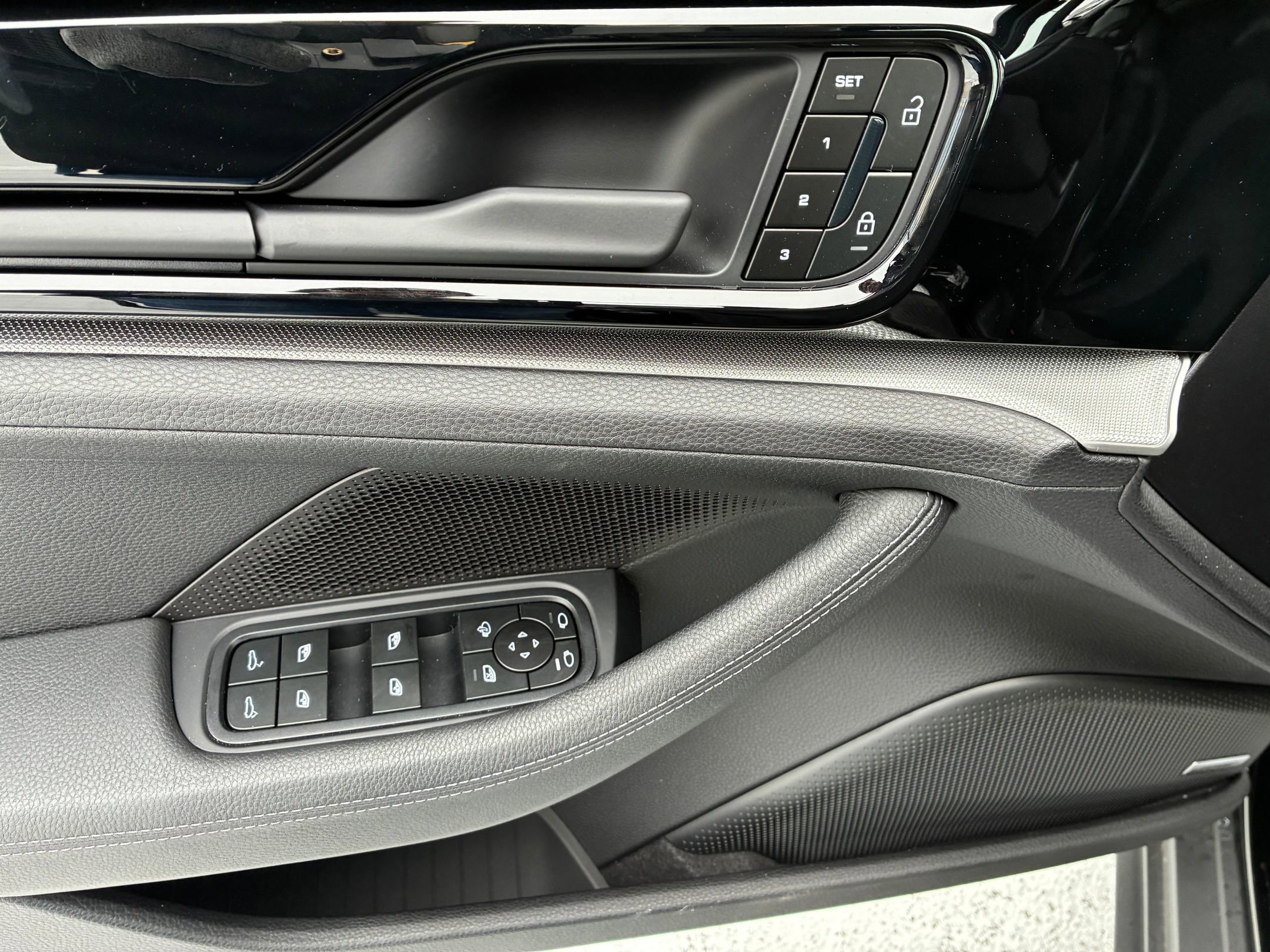 2025 Porsche Panamera Base - Photo 27