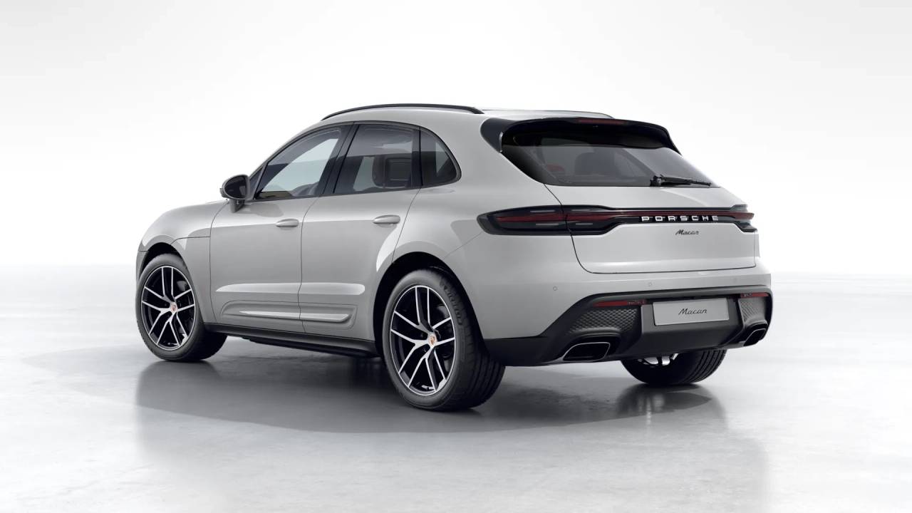 2026 Porsche Macan T photo 3