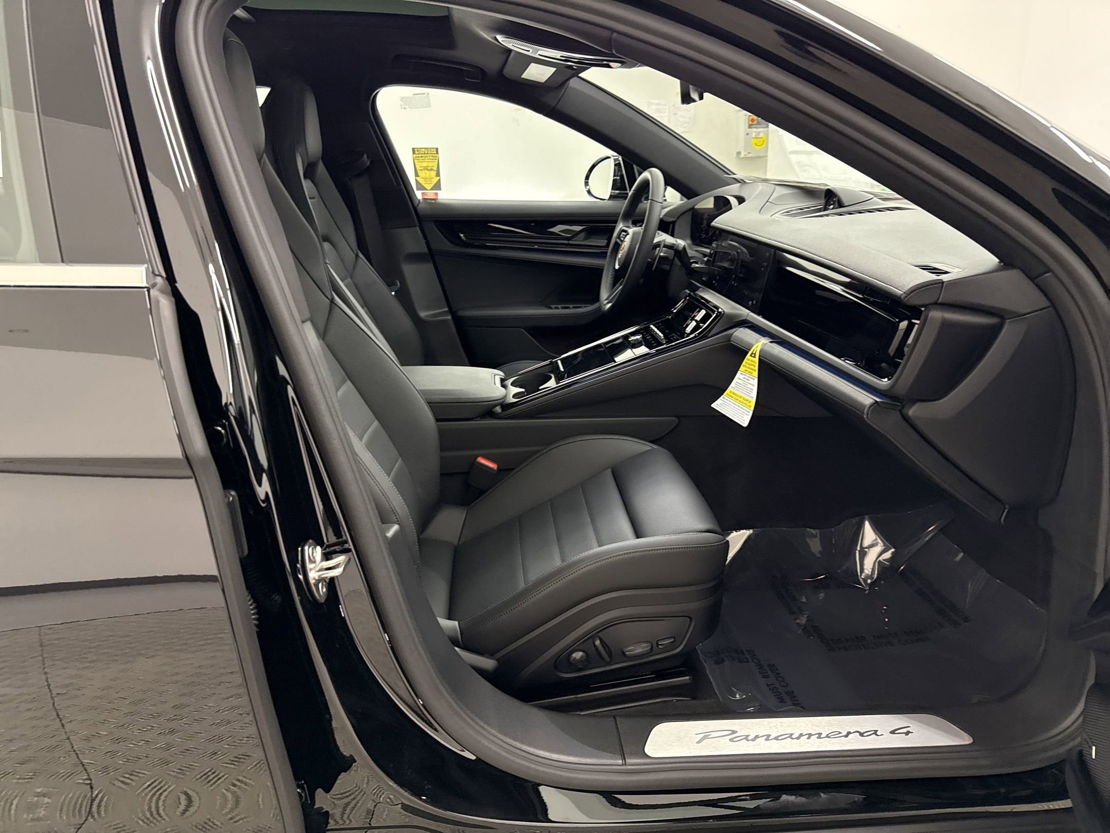 2025 Porsche Panamera Base - Photo 35