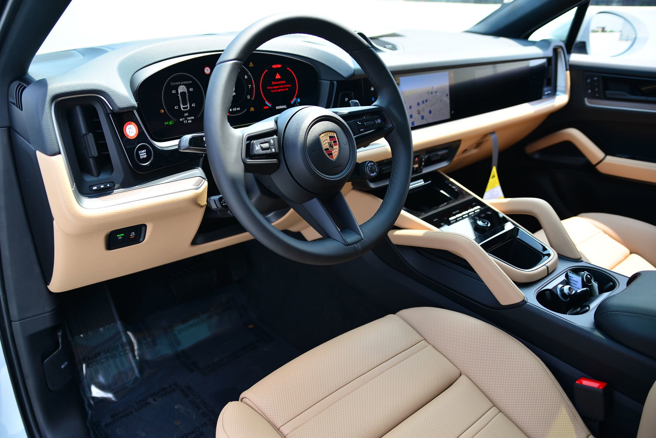 2026 Porsche Cayenne Coupe photo 3