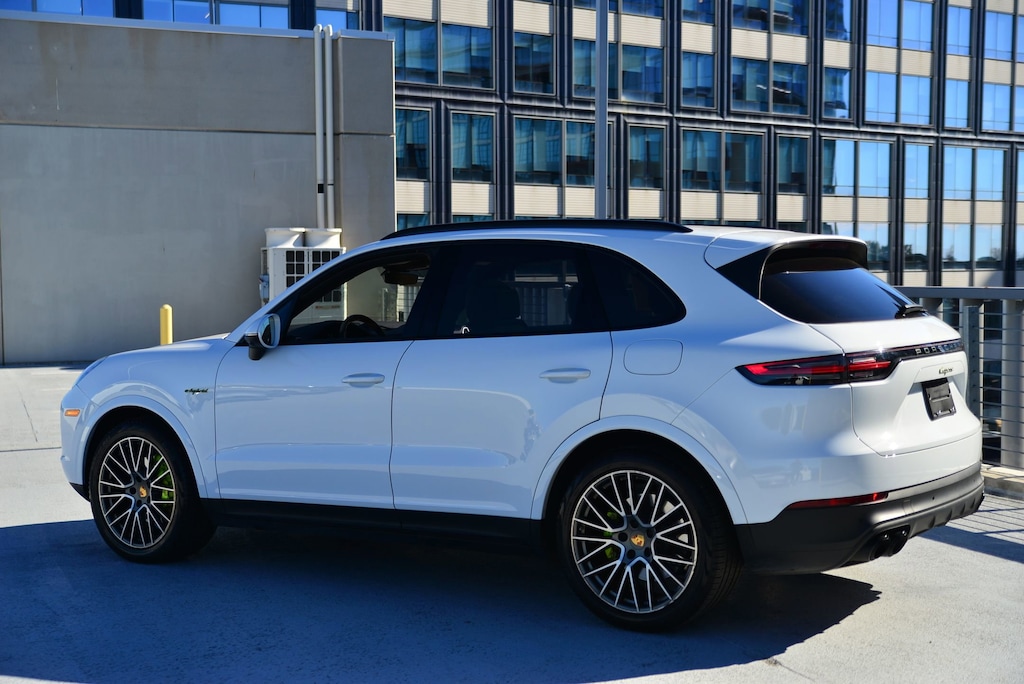 Certified 2023 Porsche Cayenne E-Hybrid Platinum Edition E-Hybrid SUV