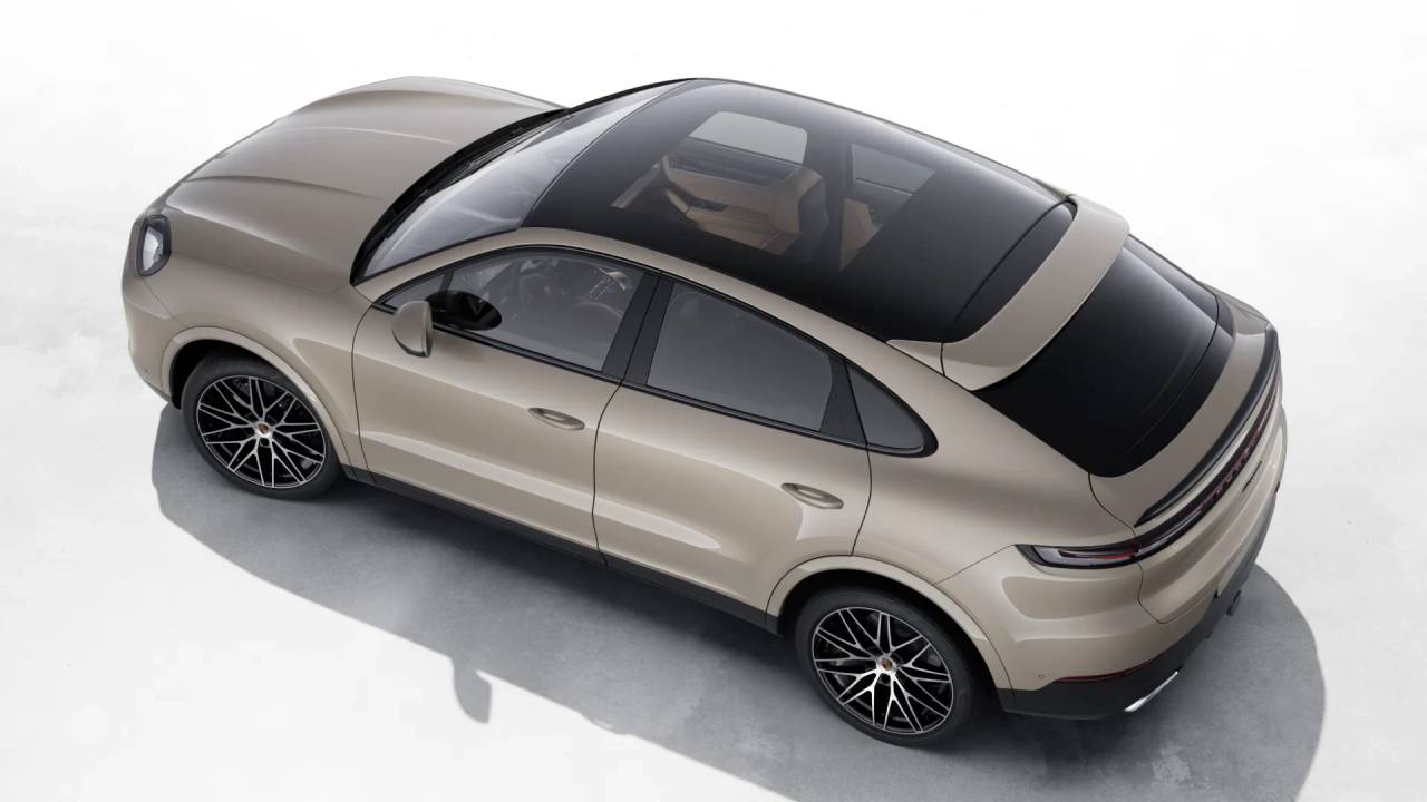 2026 Porsche Cayenne Coupe photo 4