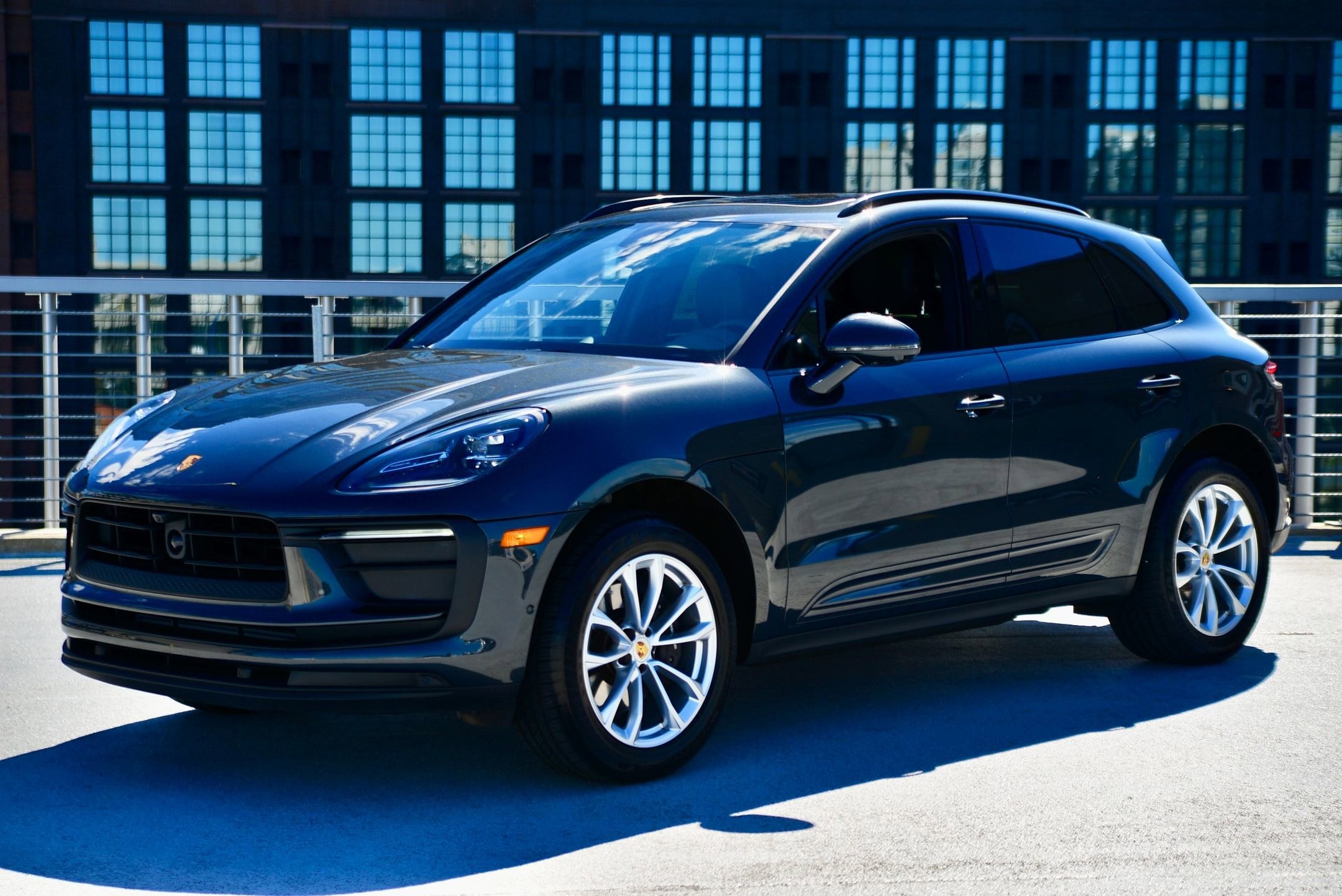 2025 Porsche Macan Base
