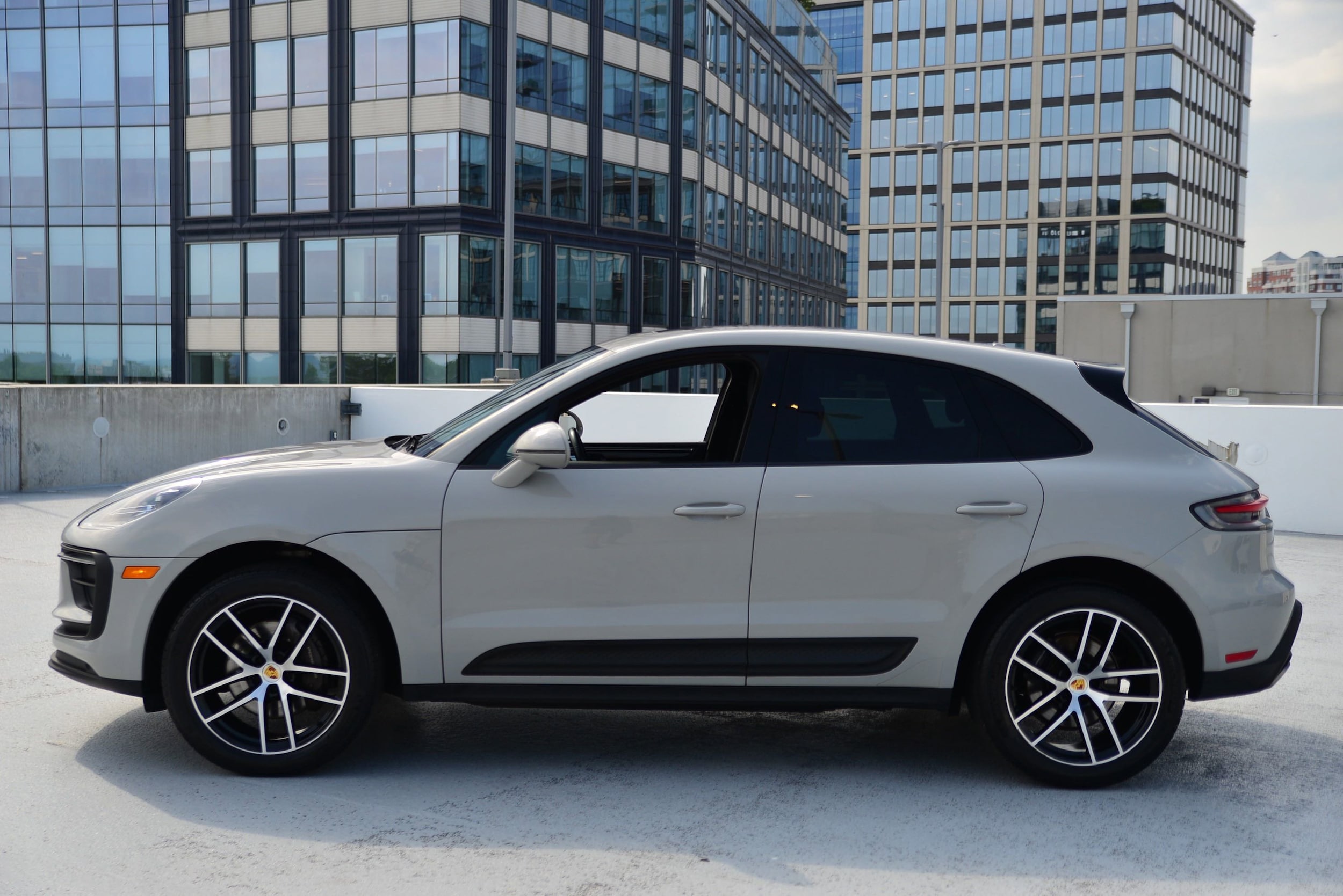 Used 2025 Porsche Macan Base with VIN WP1AA2A58SLB08809 for sale in North Bethesda, MD
