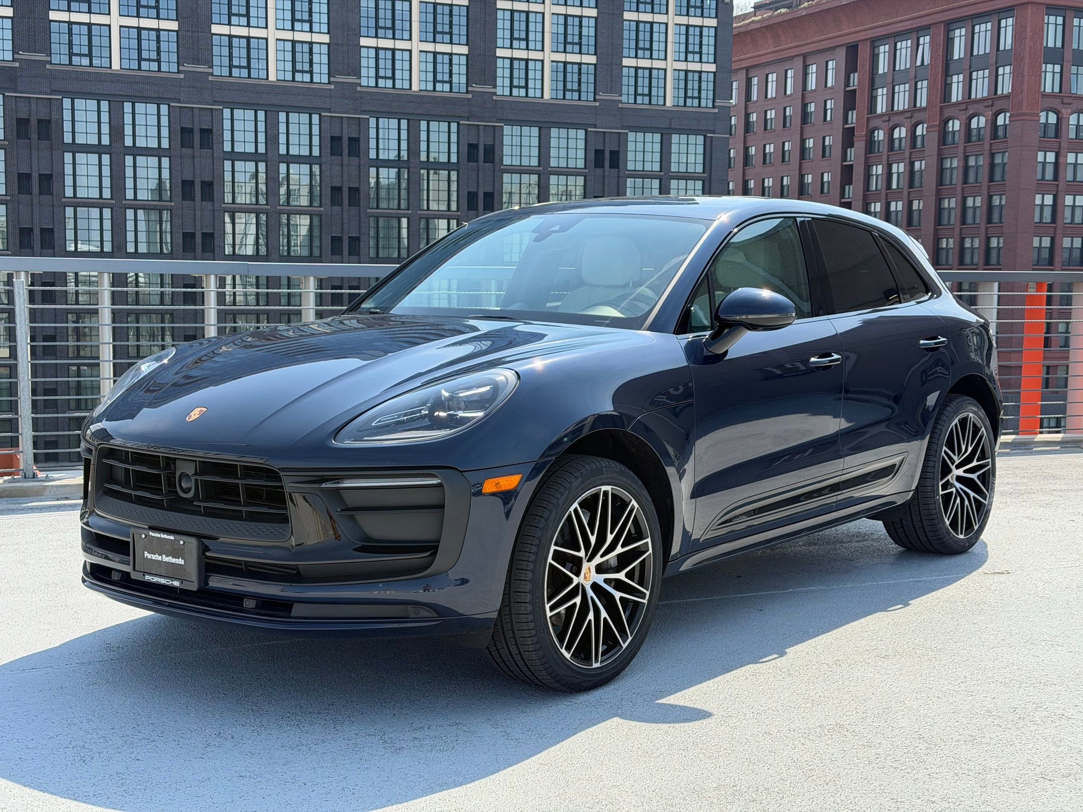 2023 Porsche Macan T's photo