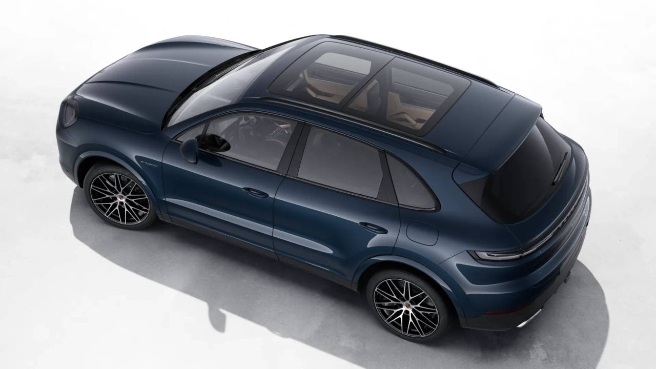 2026 Porsche Cayenne E-Hybrid photo 4