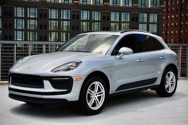 2025 Porsche Macan SUV