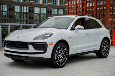2025 Porsche Macan SUV